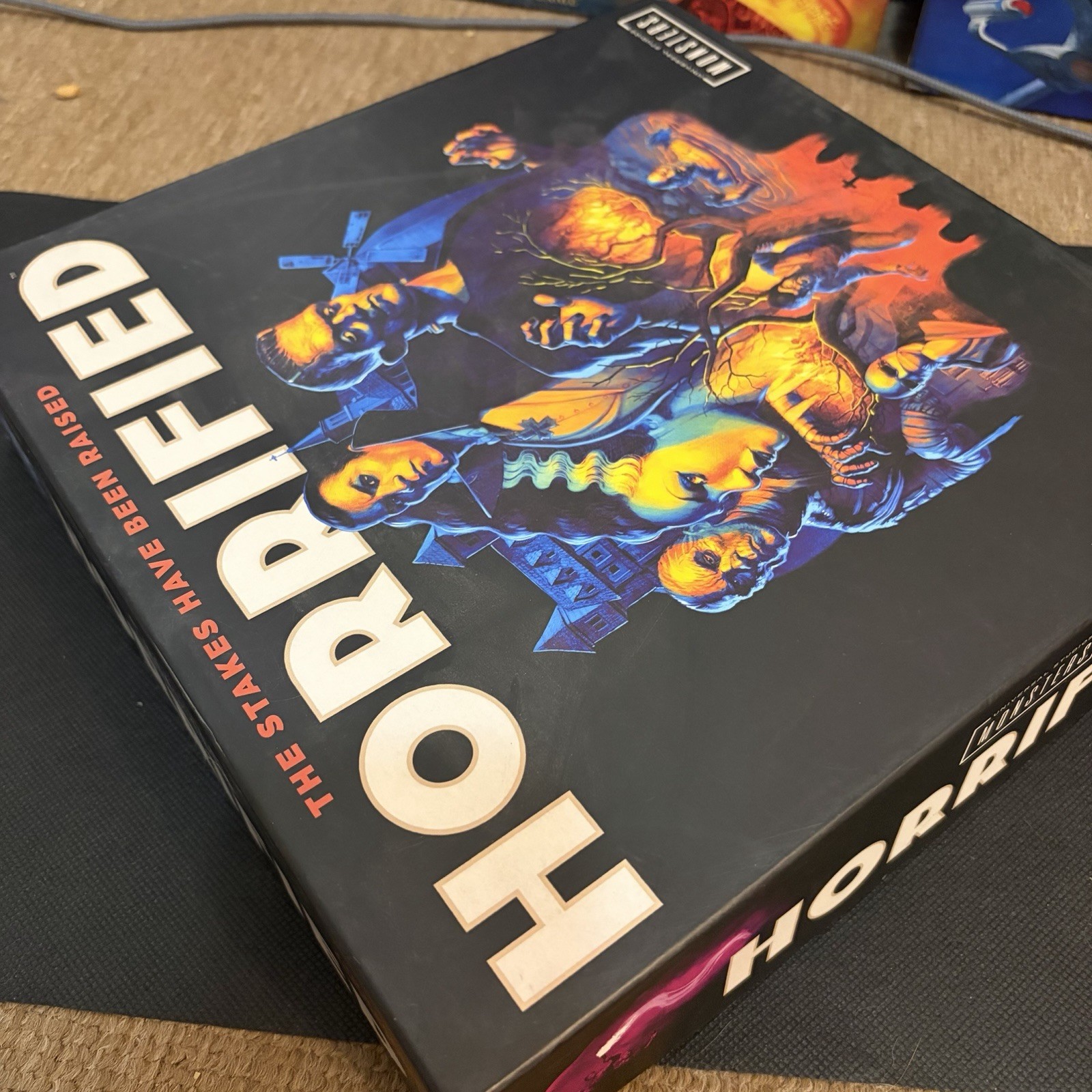 Horrified: Universal Studios Monsters Board Game – Box Tear See Photos