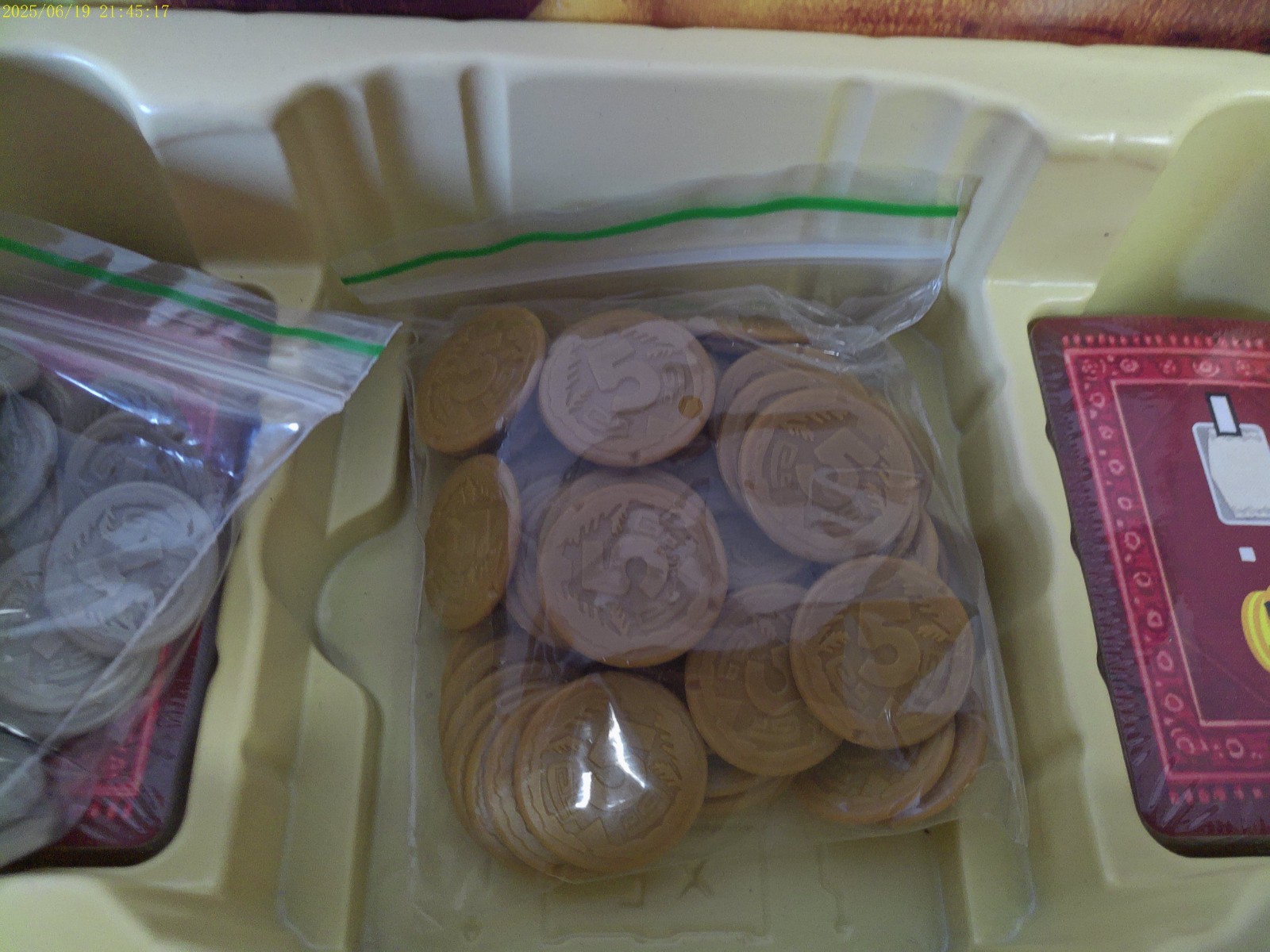 Pretzel Games Camel Up Well Boxed Board Game