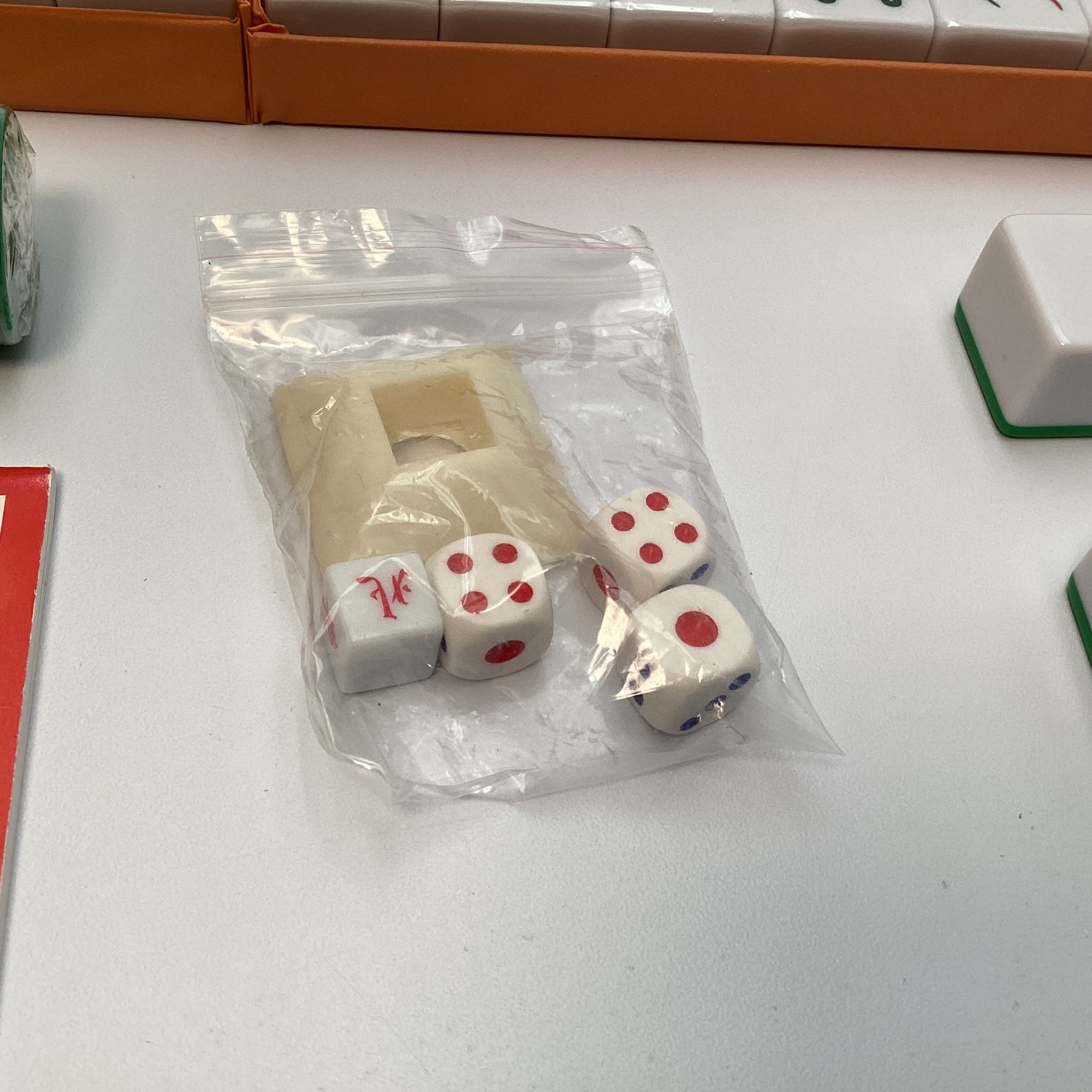 Chinese Mahjong Set 144 Tiles with Case Chips Dice Instructions – Nice / NEW