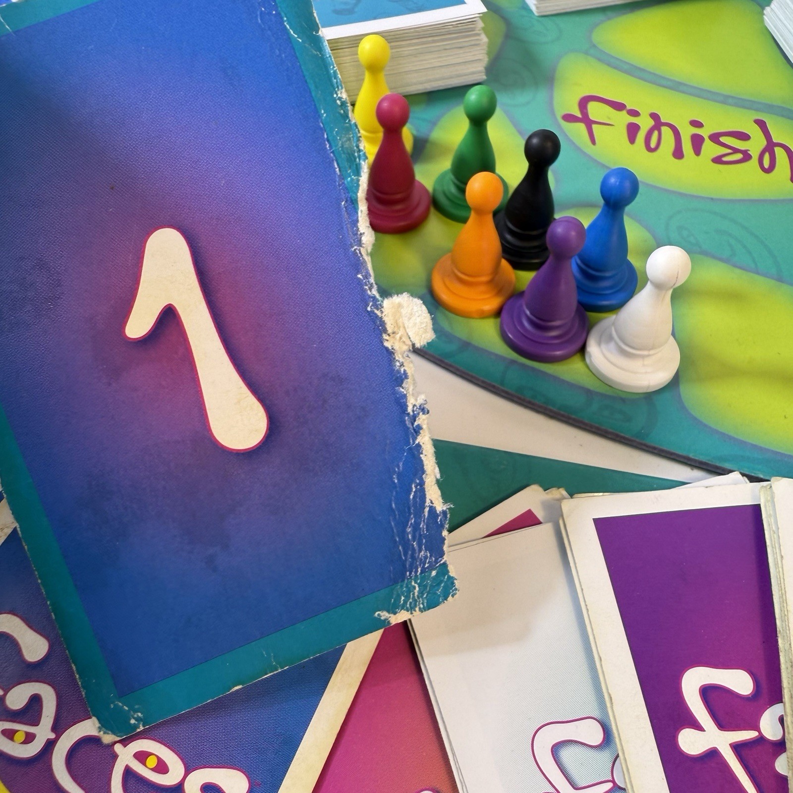 Faces Board Game of First Impressions – Buffalo Games 2005 COMPLETE (read desc)
