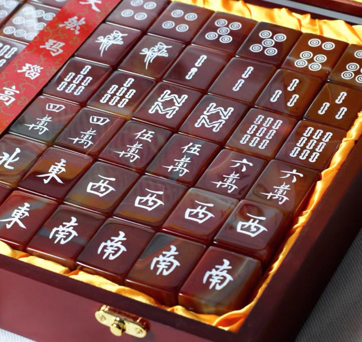 High-grade natural jade mahjong tile gift box🎁