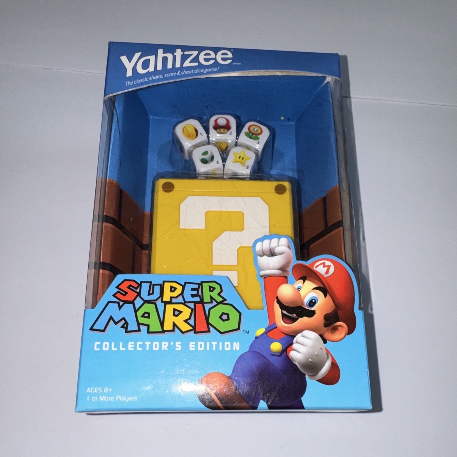 Yahtzee Super Mario Collector’s Edition Dice Game Ages 8+ 1+ Players