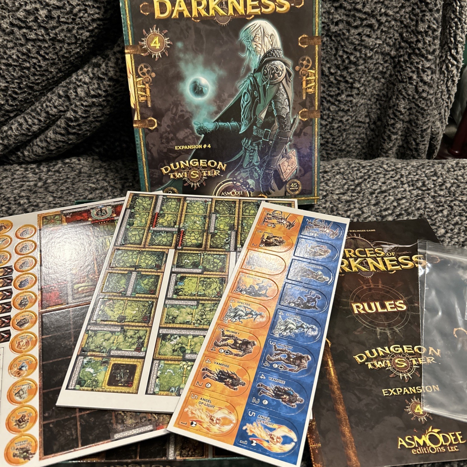 Dungeon Twister: Forces of Darkness: Unpunched: From a Collector’s Estate