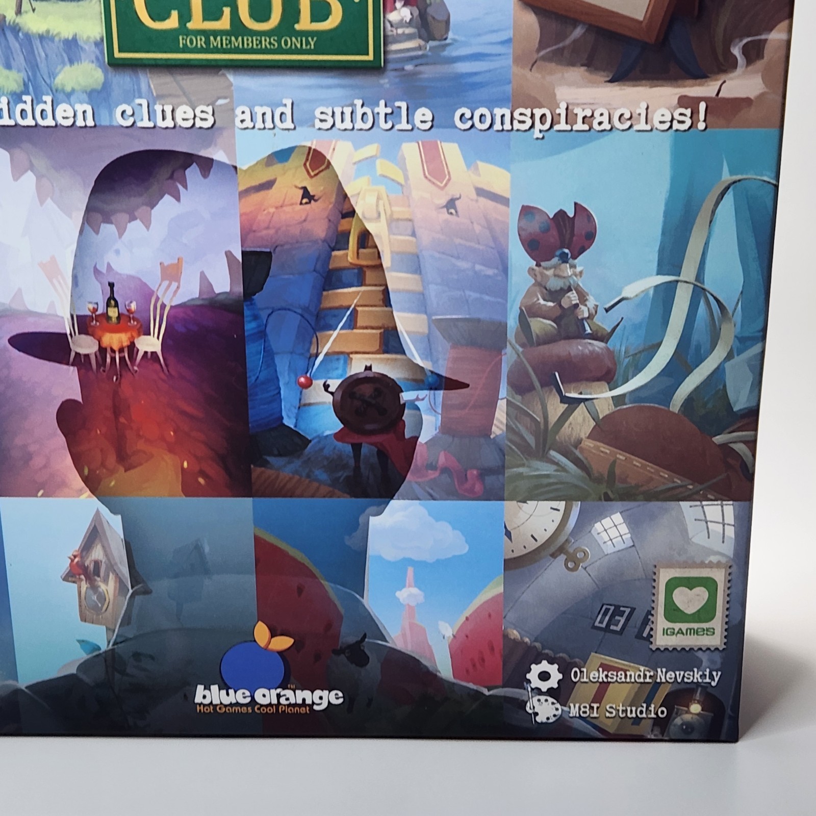 2019 Blue Orange Games Detective Club Board Game (Factory Sealed)