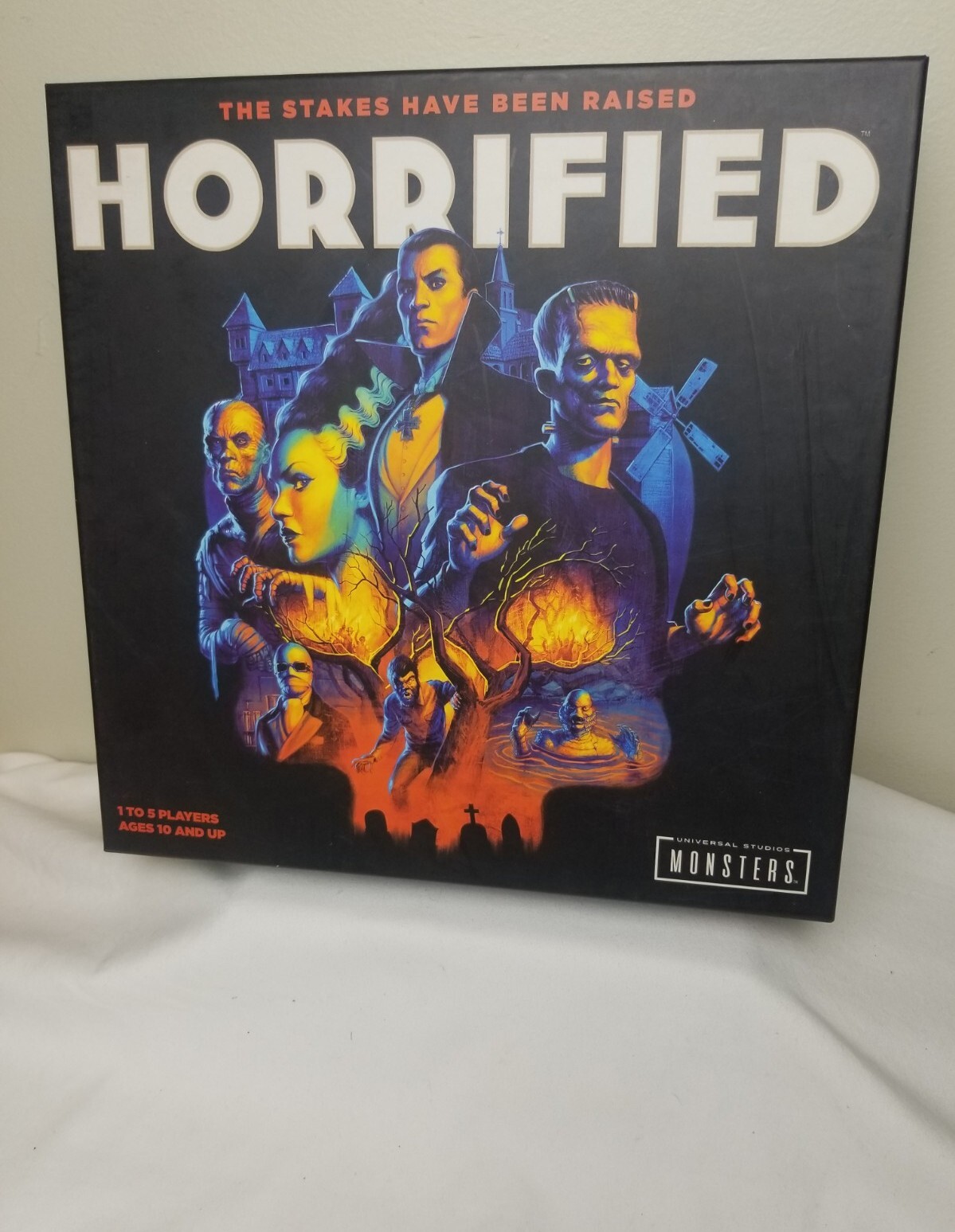 Universal Studios Monsters Horrified Board Game By Ravensburger 2019 Complete