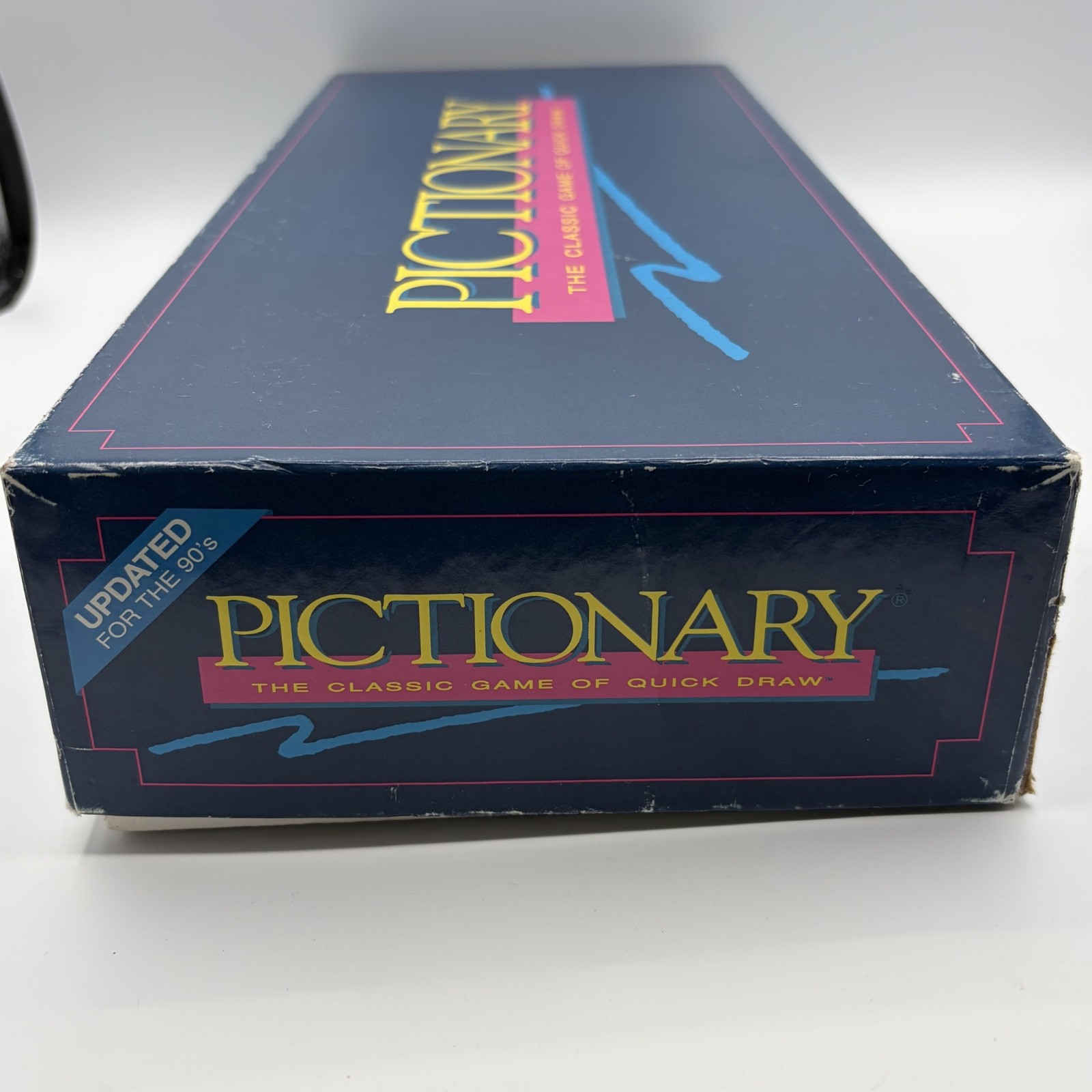Pictionary Updated For The 90’s Classic Board Game from 1993 COMPLETE
