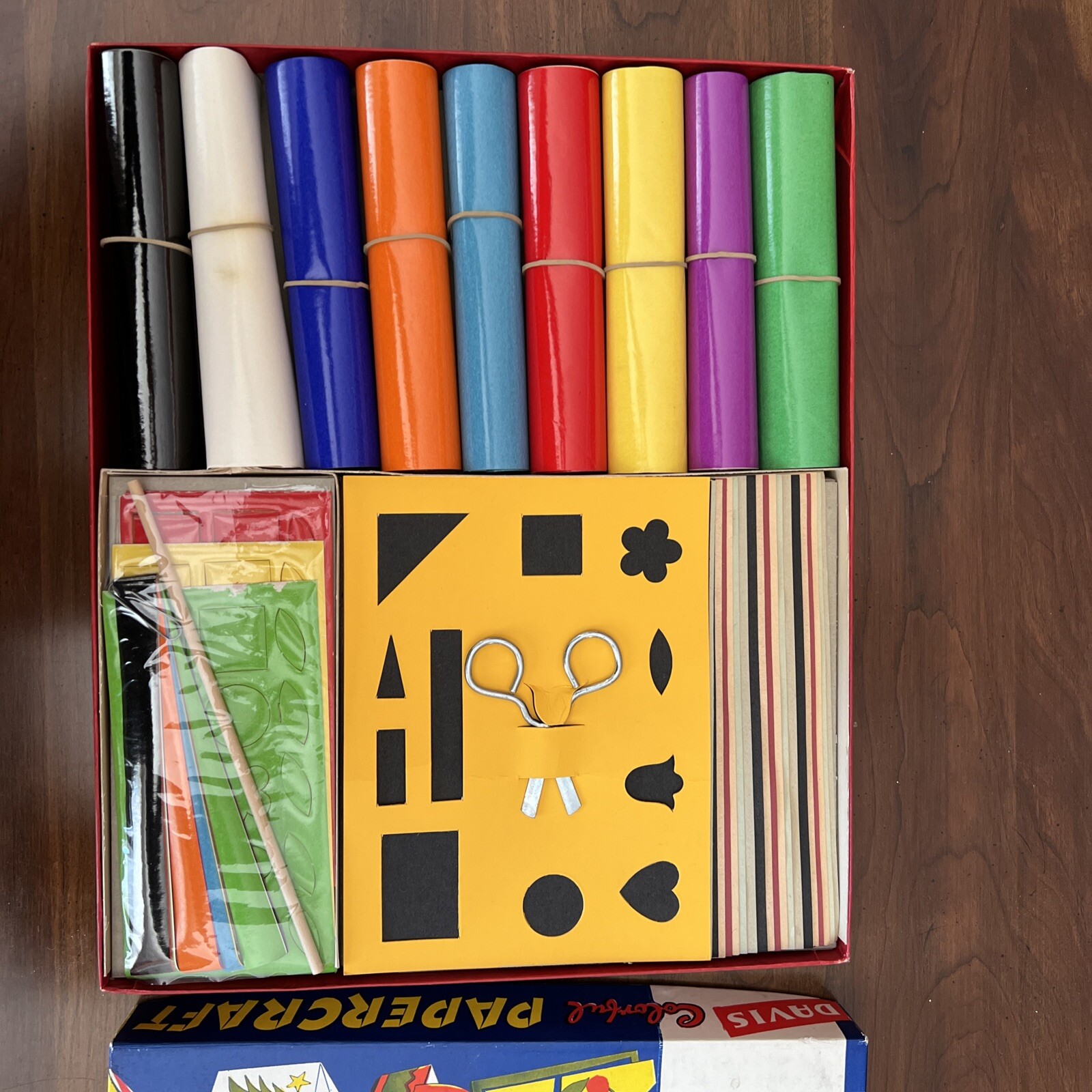 RARE Vintage 1940’s Davis “Colorful Papercraft” Craft Kit – New in Box!