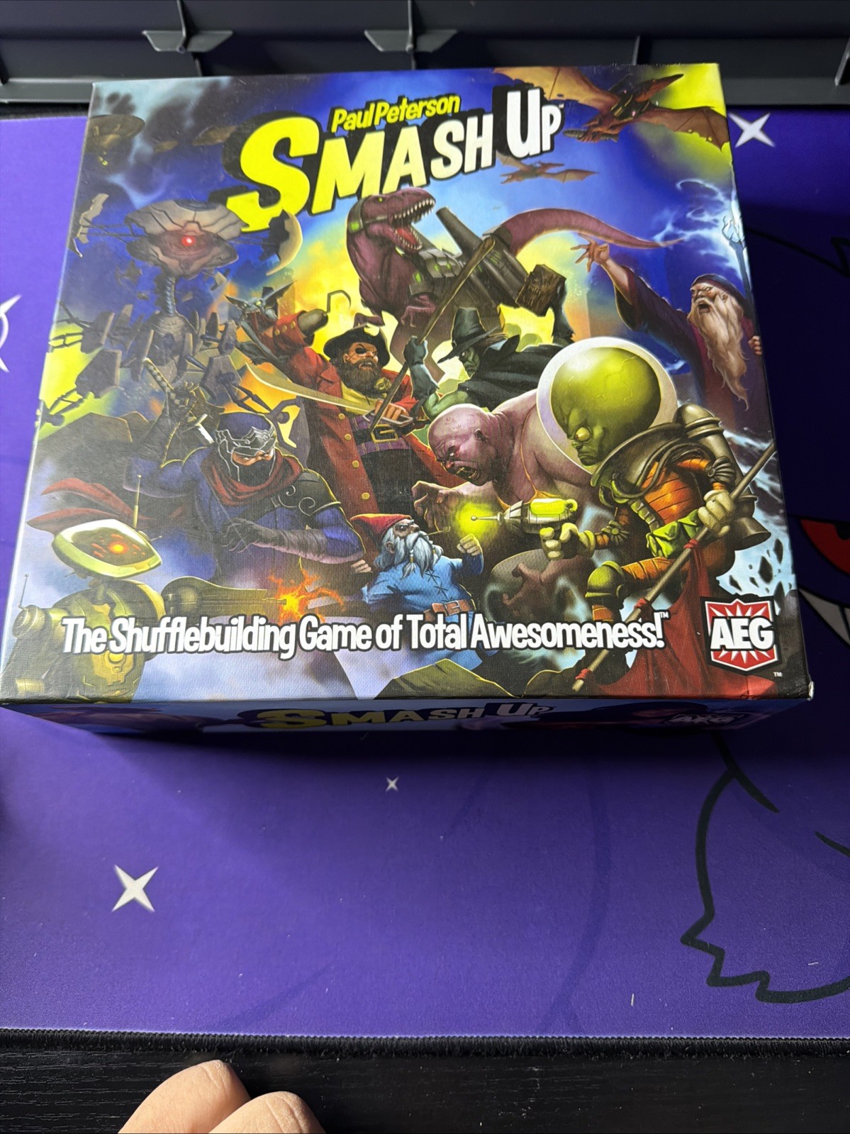 Smash Up Base + silence Fiction Double& Awesome Level 9000 Expansions (complete)