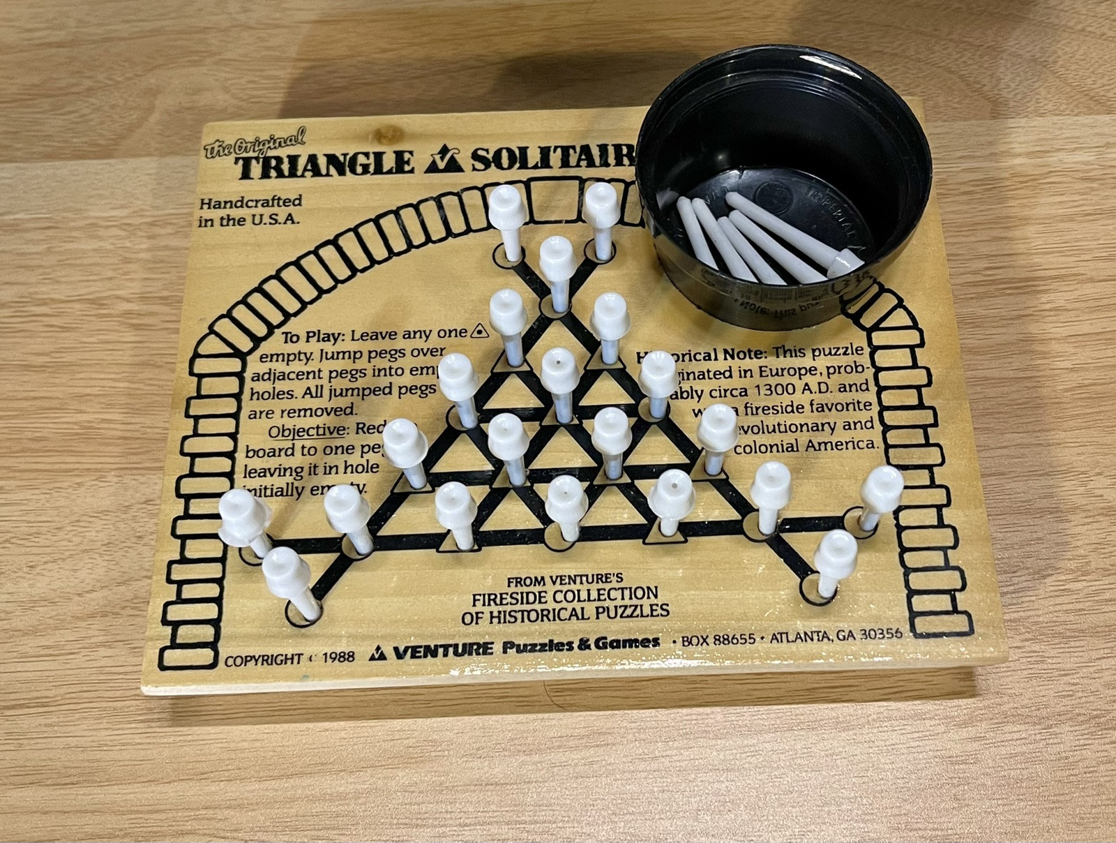 Vintage The Original Triangle Solitaire Wood Game Venture’s Fireside 1988 GUC