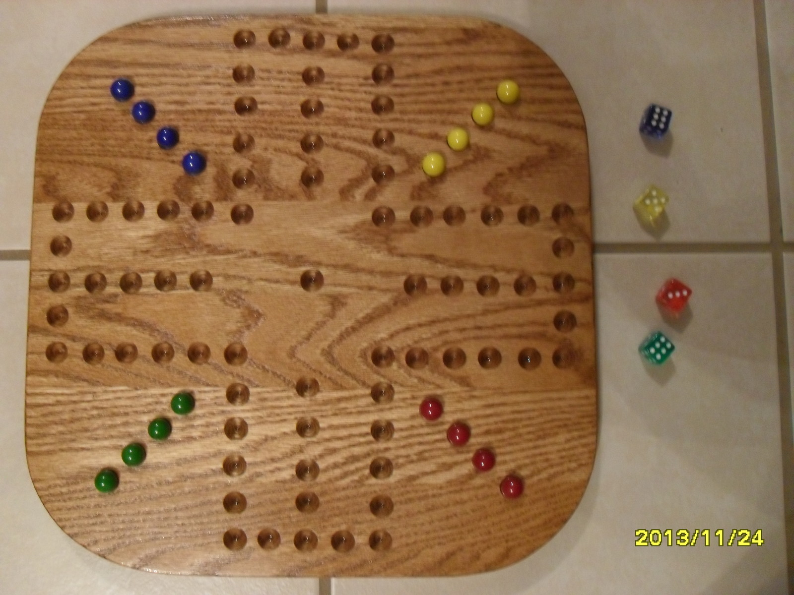 Play At Home 18″ Great Table Game WOOD OAK MARBLE GAME BOARD 2-4 PLAYER NEW