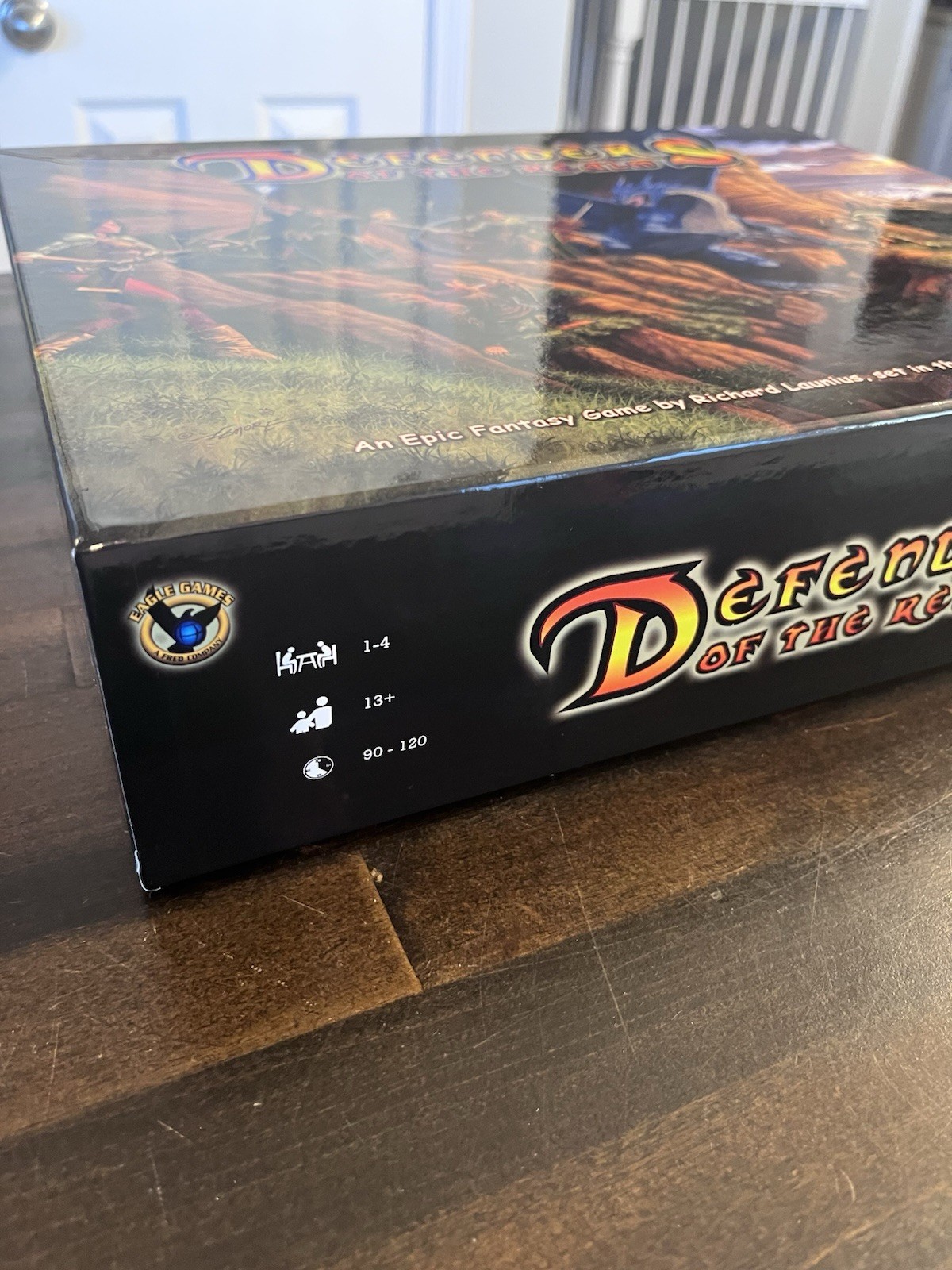 2010 DEFENDERS OF THE REALM FANTASY BOARD GAME EAGLE GAMES COMPLETE IN BOX RARE