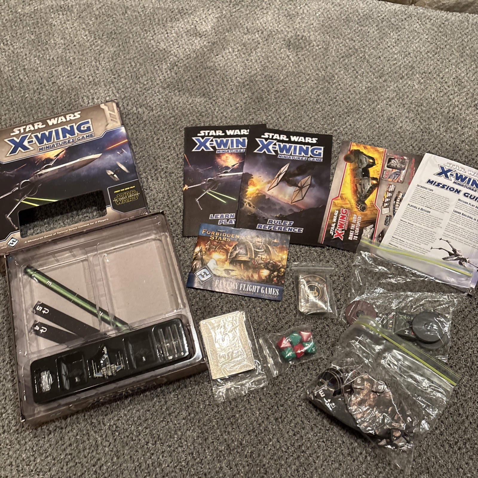 Star Wars X-Wing Miniature Game Starter Set Force Awakens Core Set 100% Complete