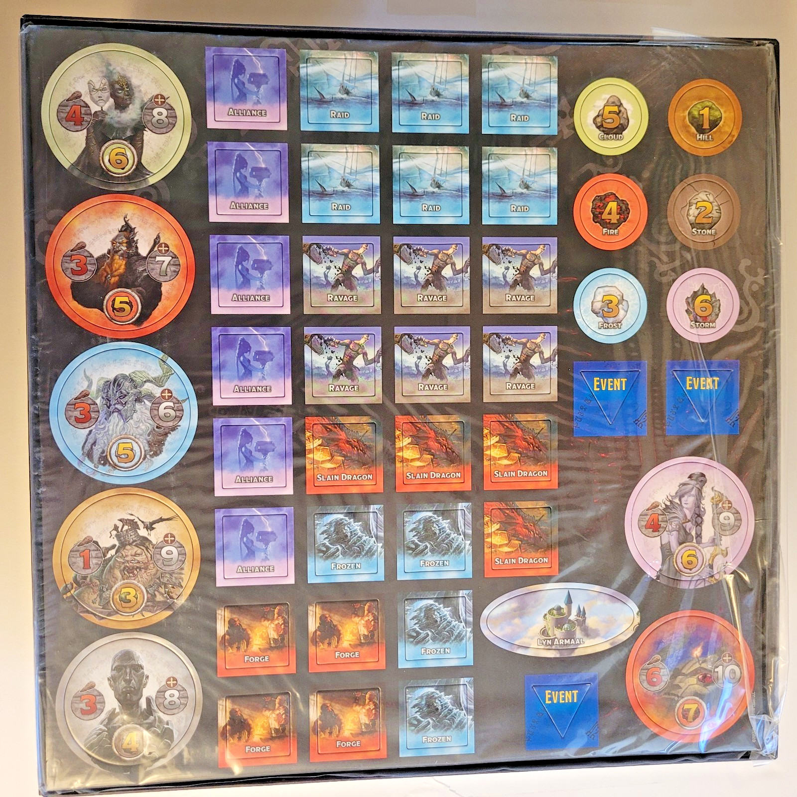 Dungeons & Dragons ASSAULT OF THE GIANTS Board Game WizKids 2017 NEW