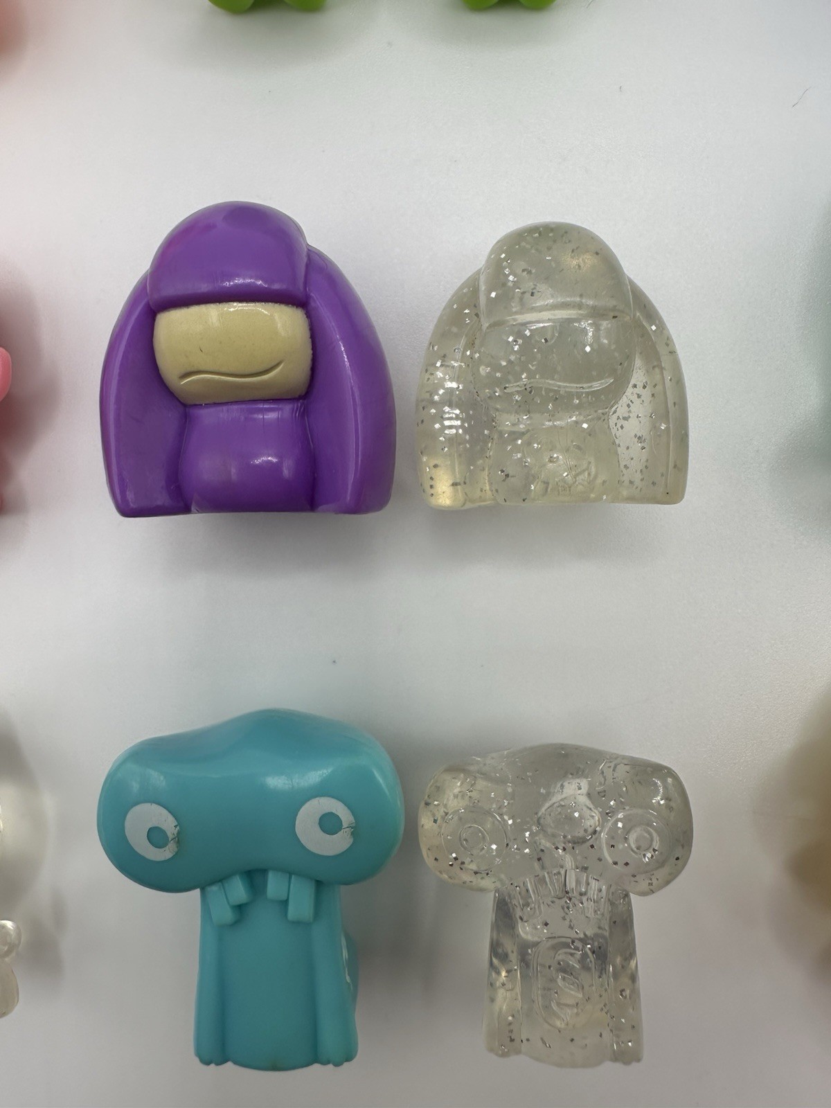 Gogo’s Crazy Bones – MEGA Megatrip – Complete Set 16/16 + Regular Size 16/16