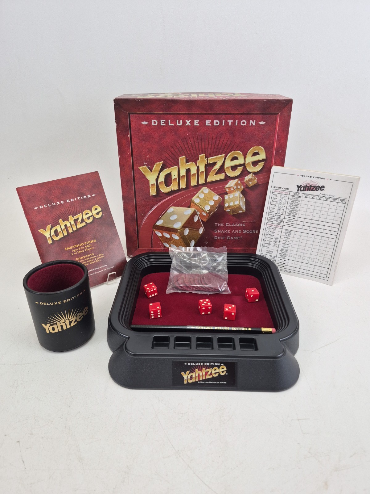 Milton Bradley Deluxe Edition Yahtzee Dice Game 1997 Complete