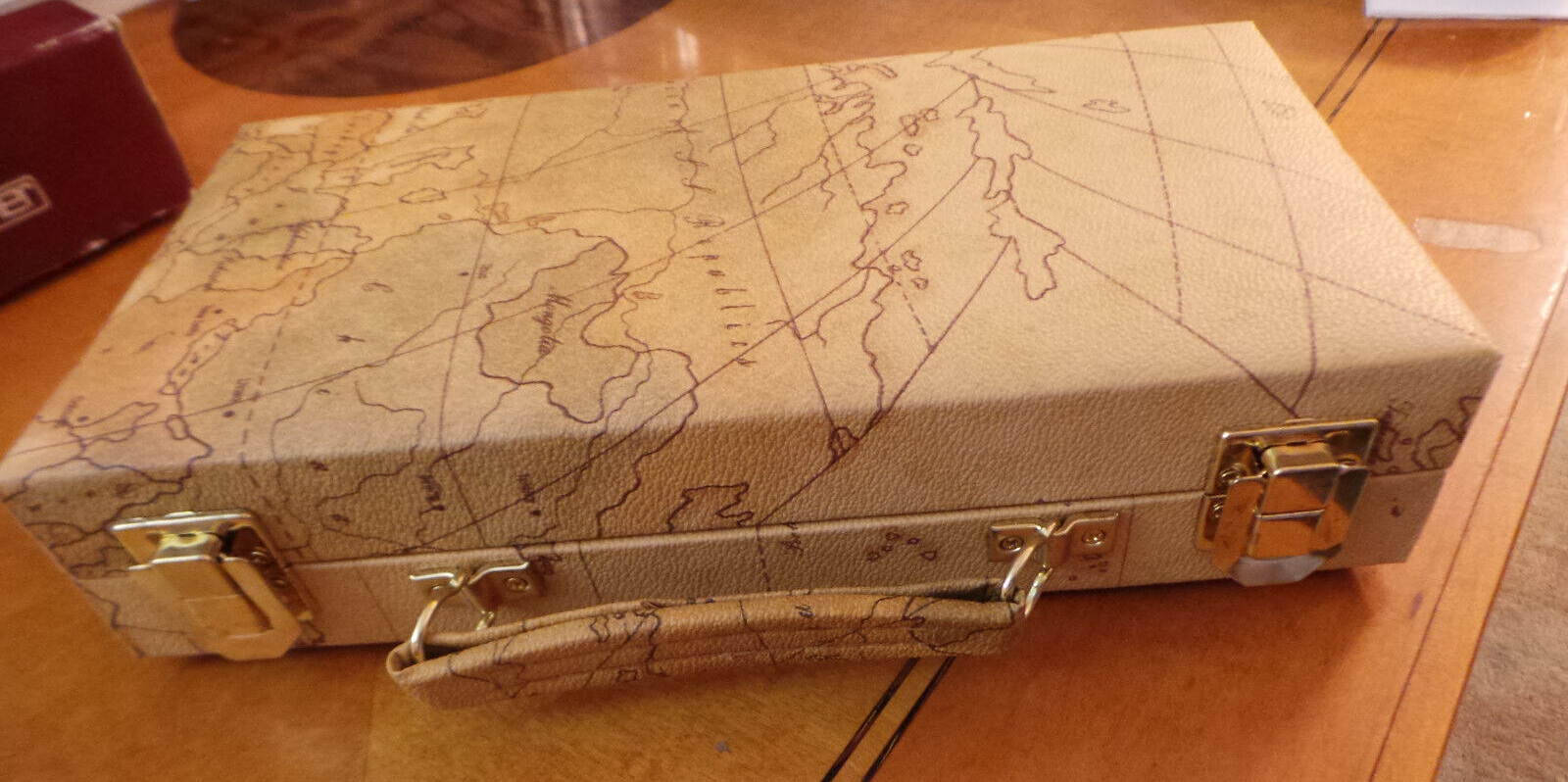 Unused Roymer Leisure Time Travel Multiple Game Pack Map in Designed Case NF
