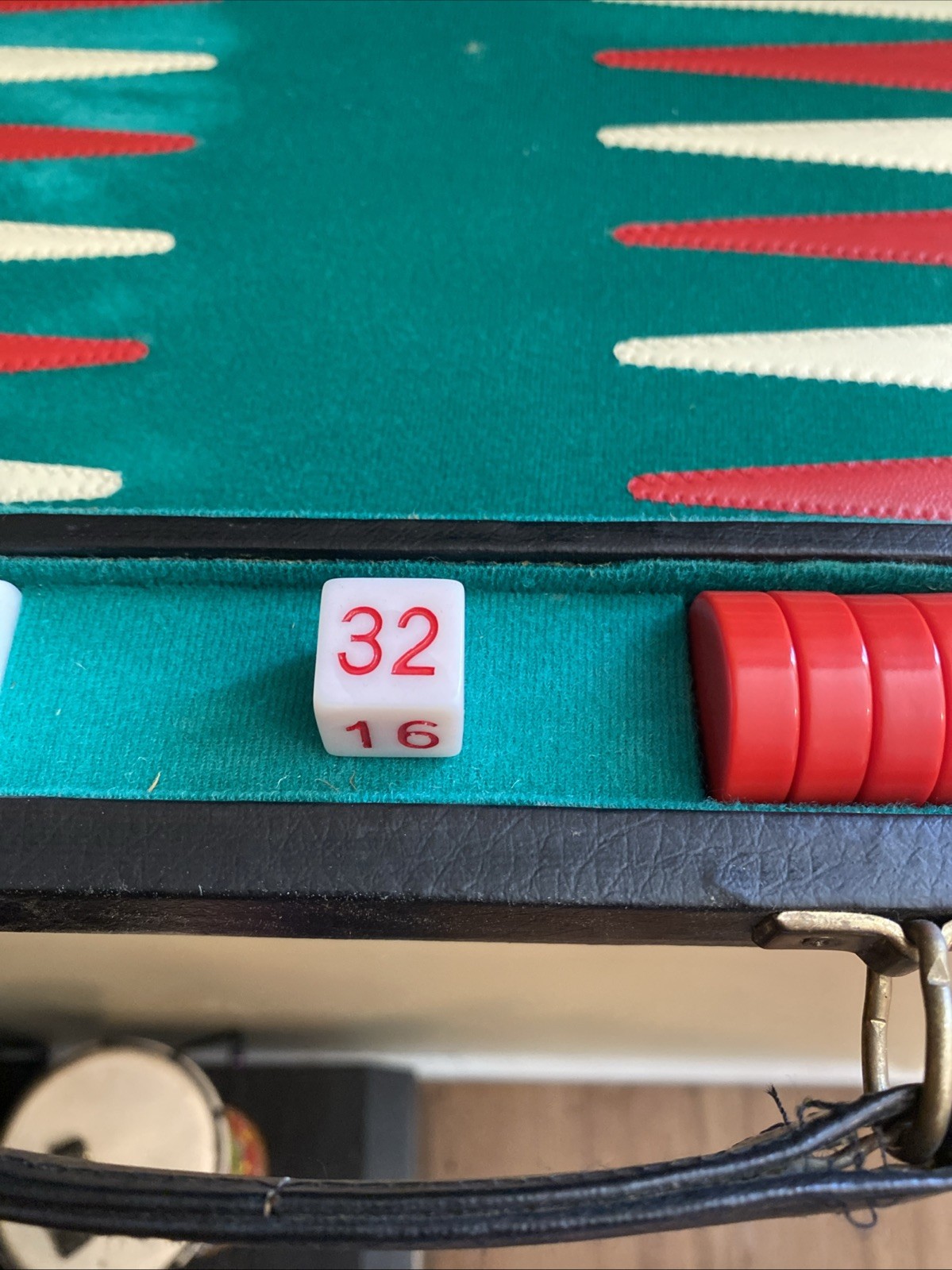 Backgammon Red White Green Set Retro Vintage Leather Style Case Travel Game Kit