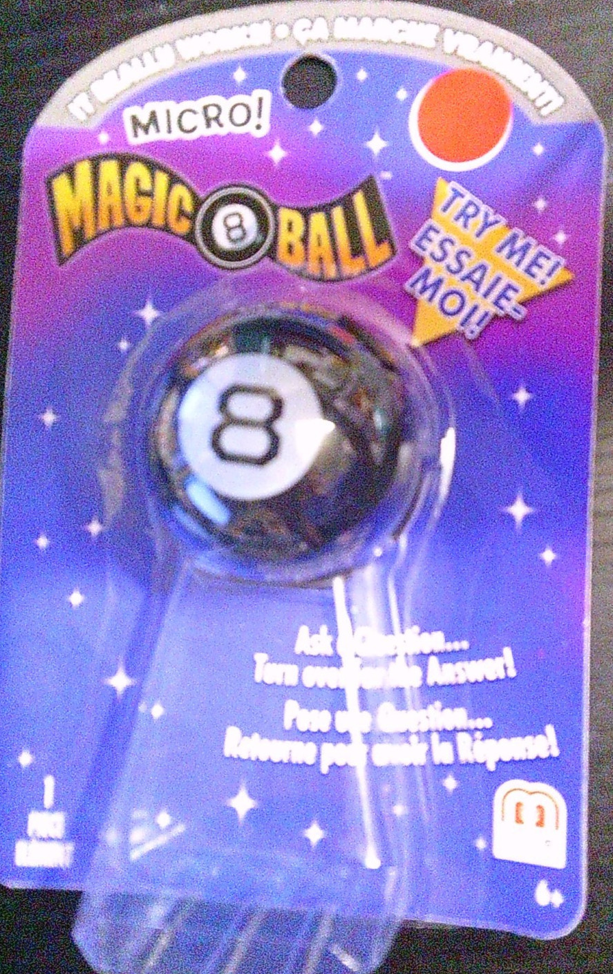 NEW travel size mini Micro MAGIC 8 BALL game actually works