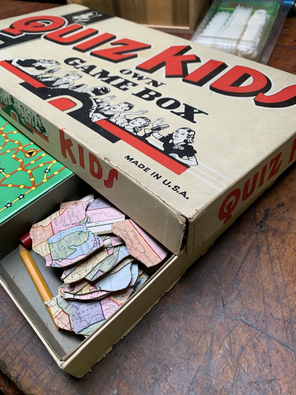 Vintage Quiz Kids Own Game Box Parker Brothers Inc. 1940