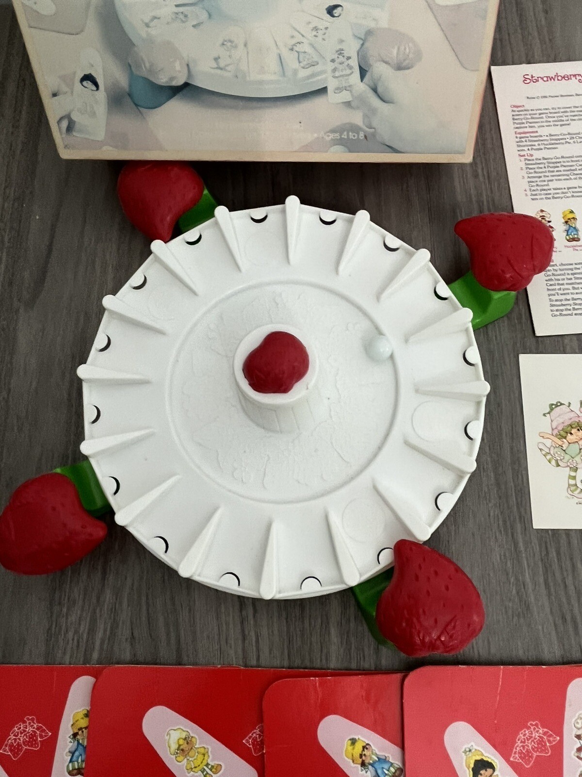 1981 Strawberry Shortcake Berry Go Round Vintage Board Game Parker Brothers