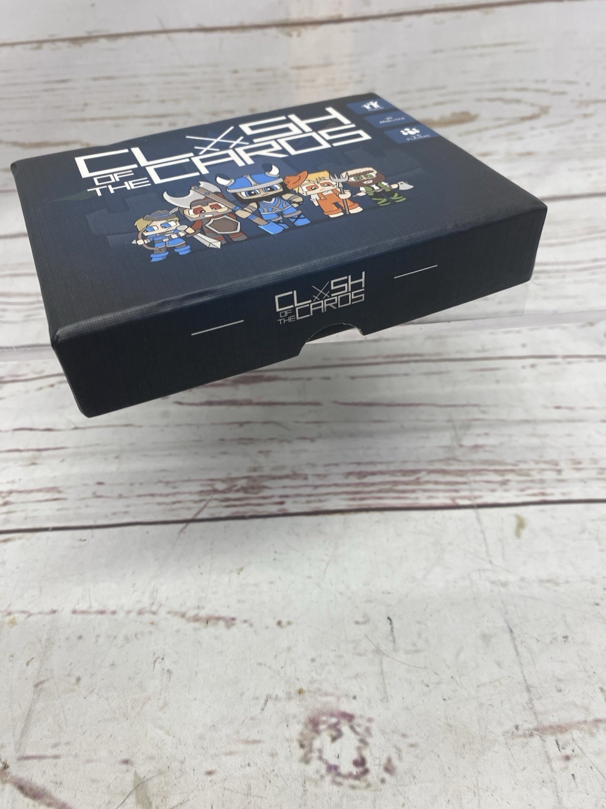 Clash of the Cards strategy card game 3-6 players 8 yrs +