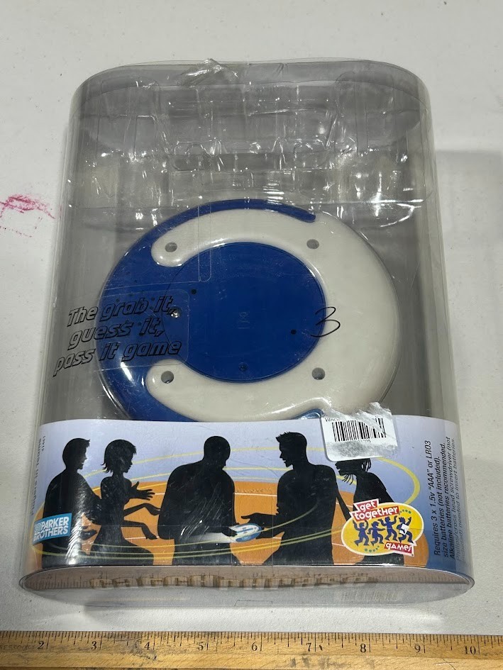 Catch Phrase Hasbro New Parker Brothers Get Together Game New Sealed