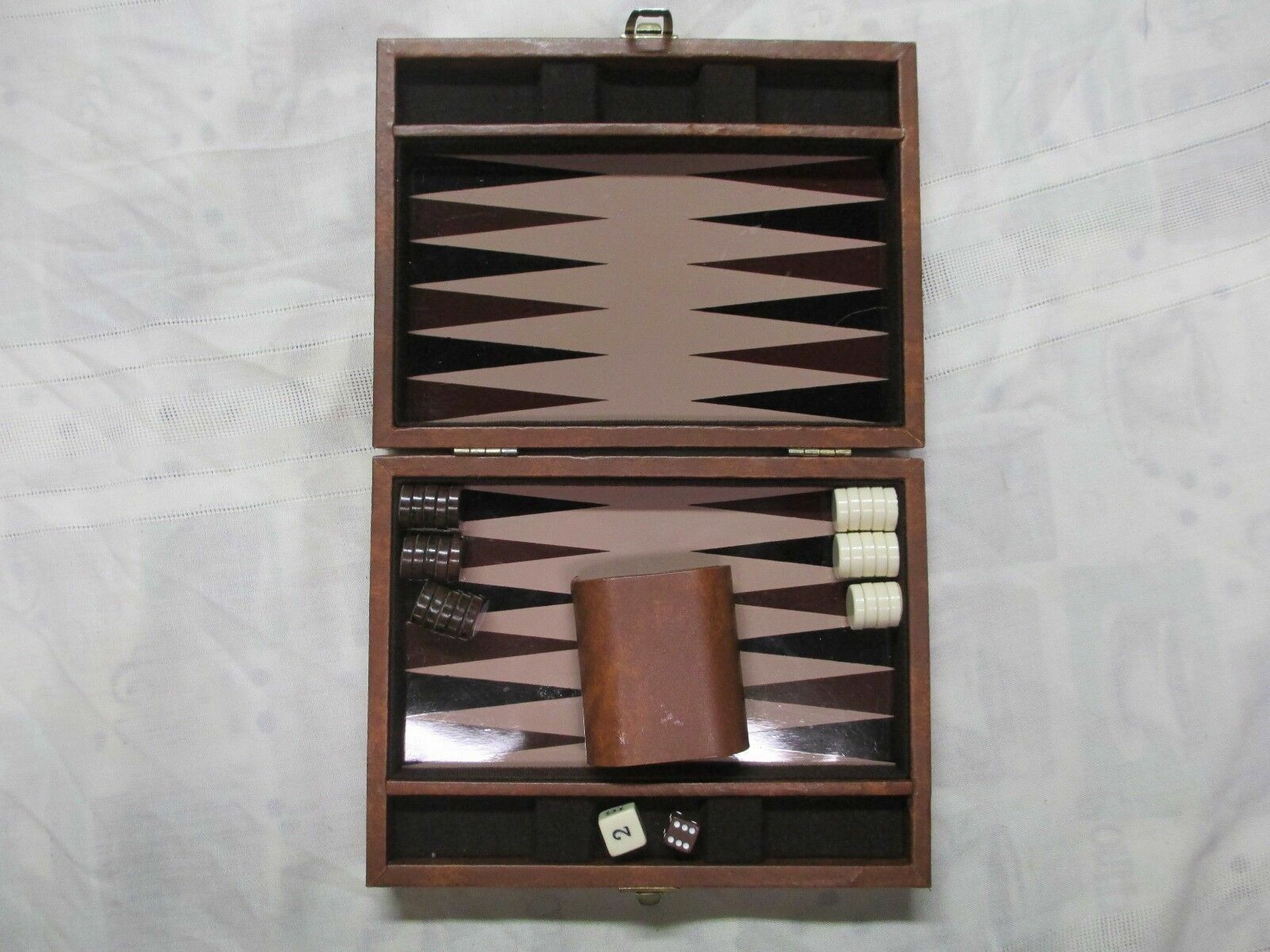 Small Vintage Travel Size 7×9″ Magnetic Suitcase Backgammon Adult Board Game
