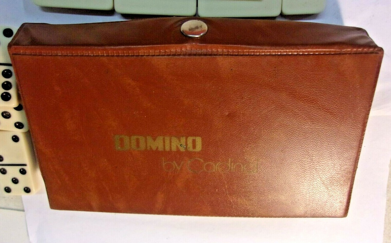 Vintage DOMINO by CARDINAL 2i pieces “Double Six Dominoes for 2 to 4 Players”