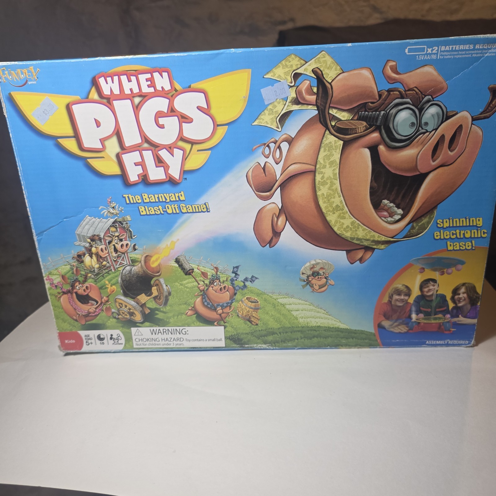Fundex When Pigs Fly Electronic Board Game, 2+ Players Ages 5+ (Animals)
