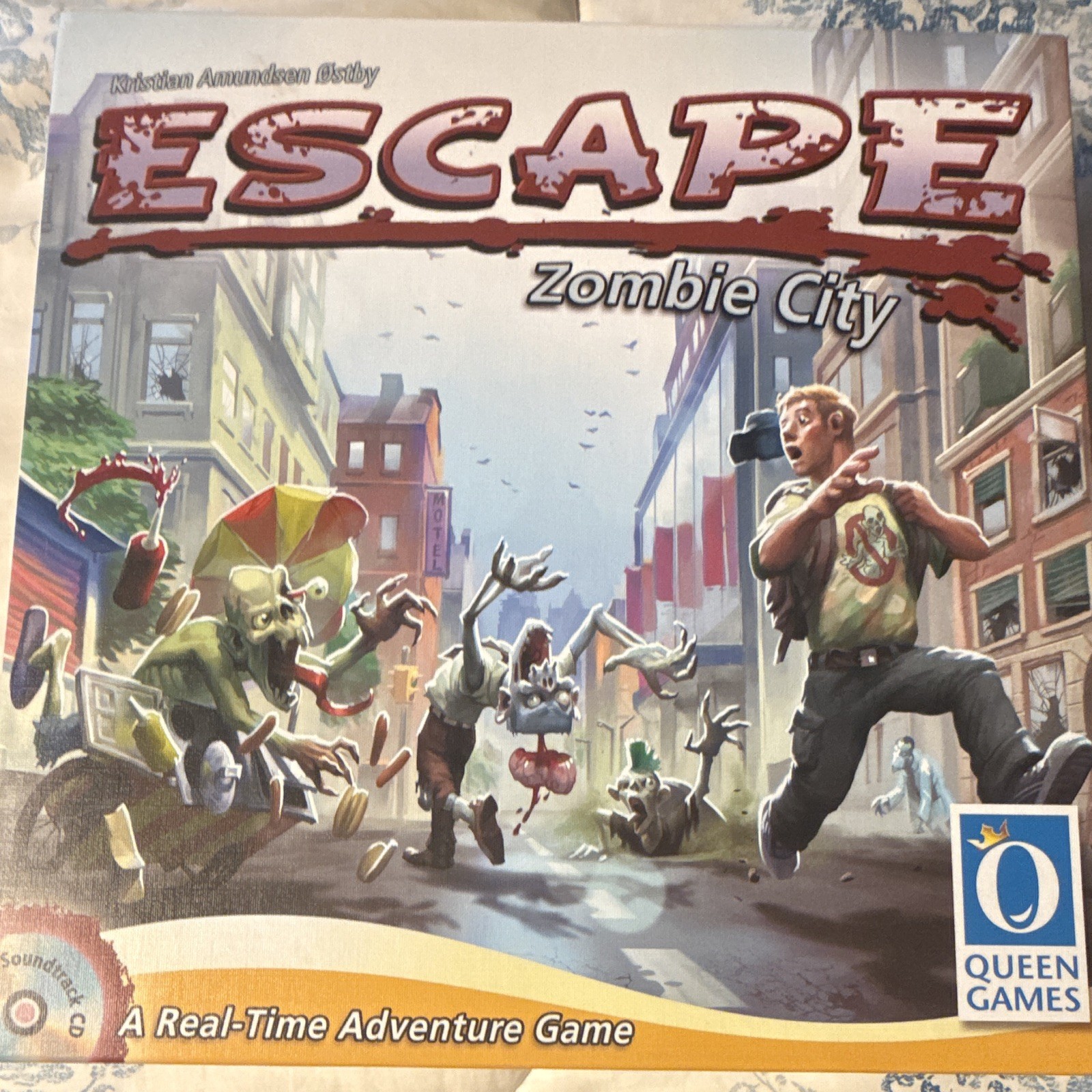 Queen Games Escape: Zombie City Real-Time Board Game, 2-4 Players, Ages 10+