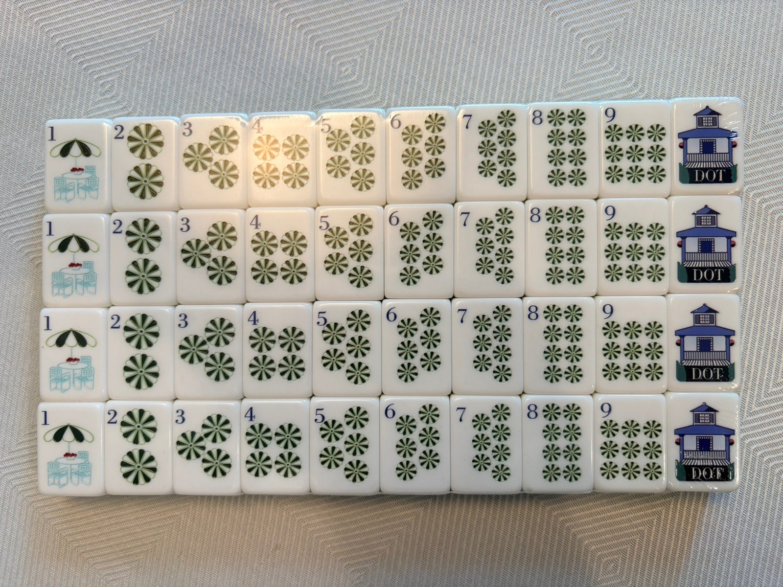 Mahjong GOLF Club New 160 Tiles, Mat, Dice, Dice Bag, Mat Bag. RARE Set Masters