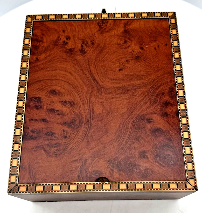 Coldwater Creek Deluxe Mexican Train Dominoes Set In Wooden Case