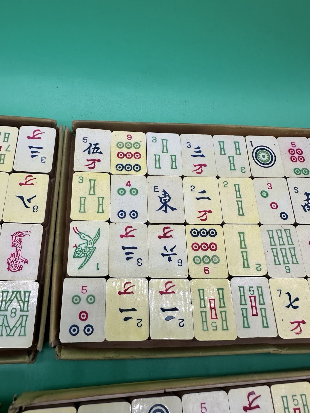 Antique Pung-Chow Mah-jong 144 tiles betting sticks dice,manual and box 1923
