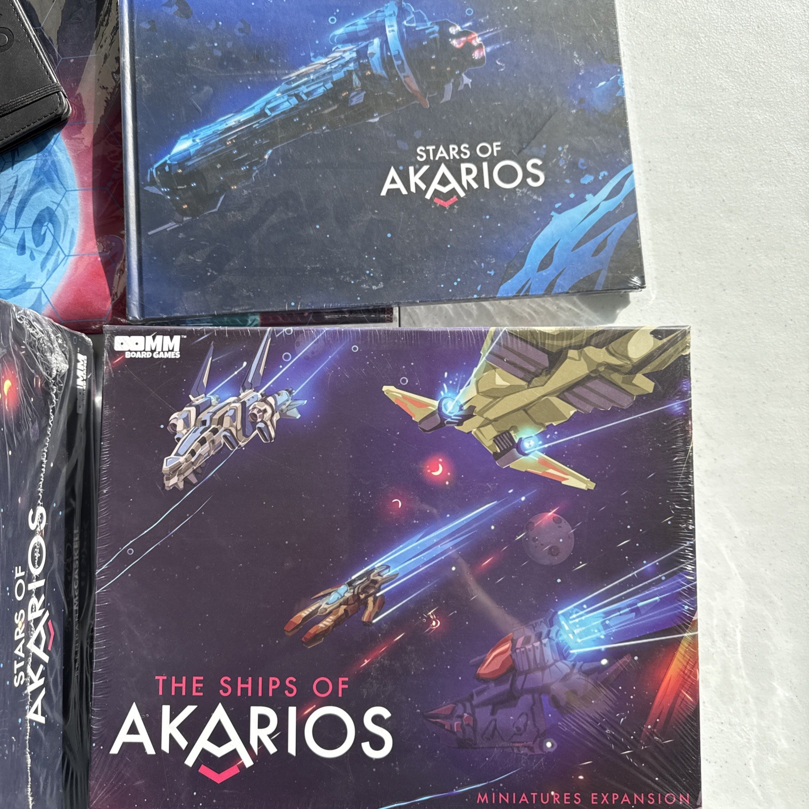 OOMM Board Games Stars of Akarios Collection #1 – Base Game w/Starships of NM