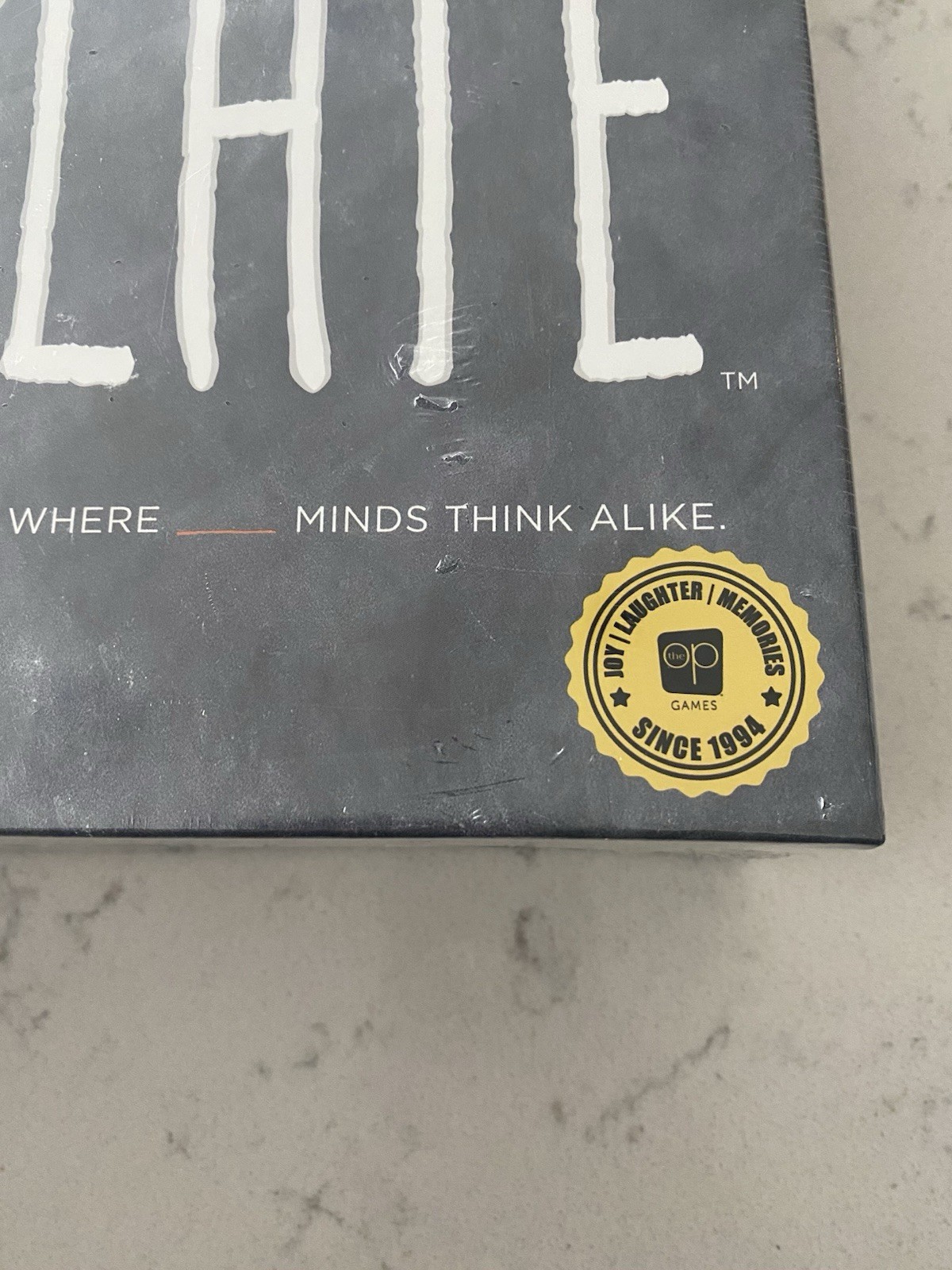 BLANK SLATE Board Game The Game Where Minds Think Alike 3-8 players New Sealed