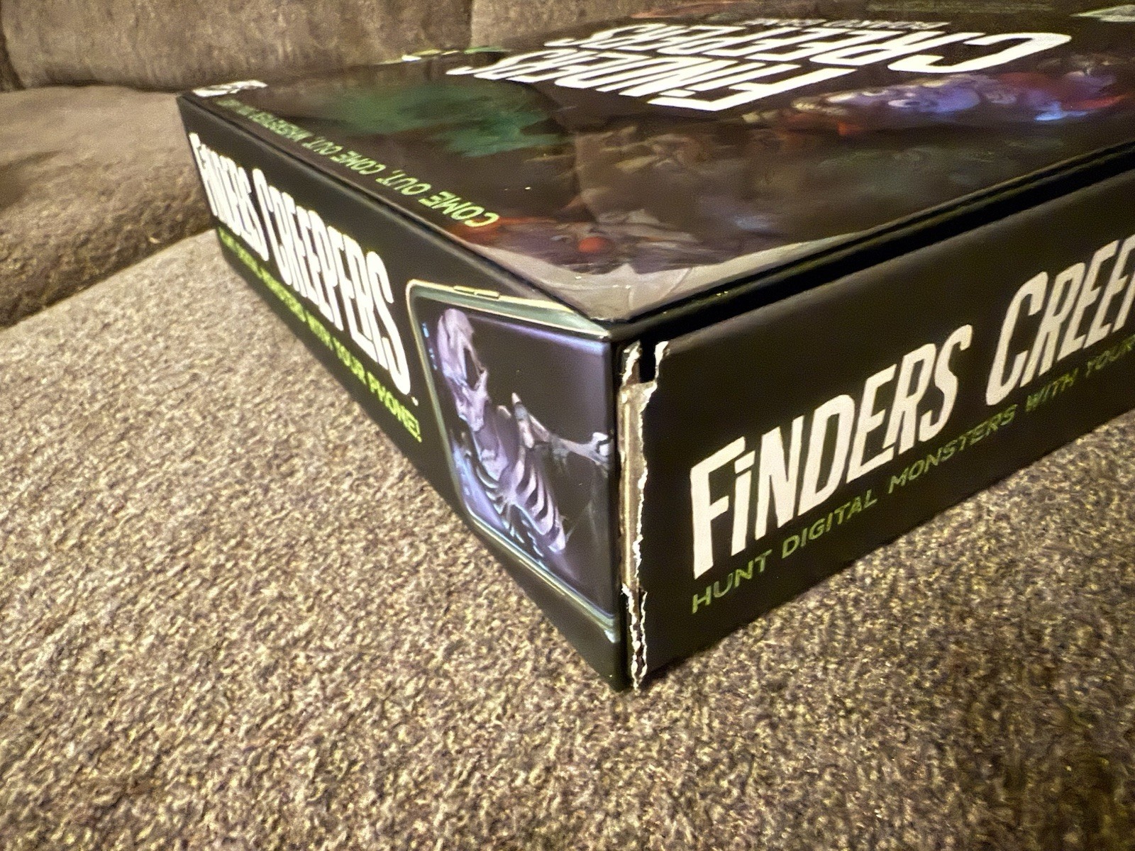 New Finders Creepers Board Game 2-4 Players 8+ 30-40 Mins Damage Box See Pic.￼