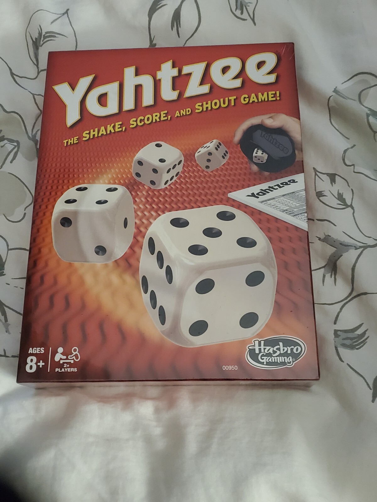 Yahtzee Classic Hasbro Dice Board Game BRAND NEW SEALED BOX