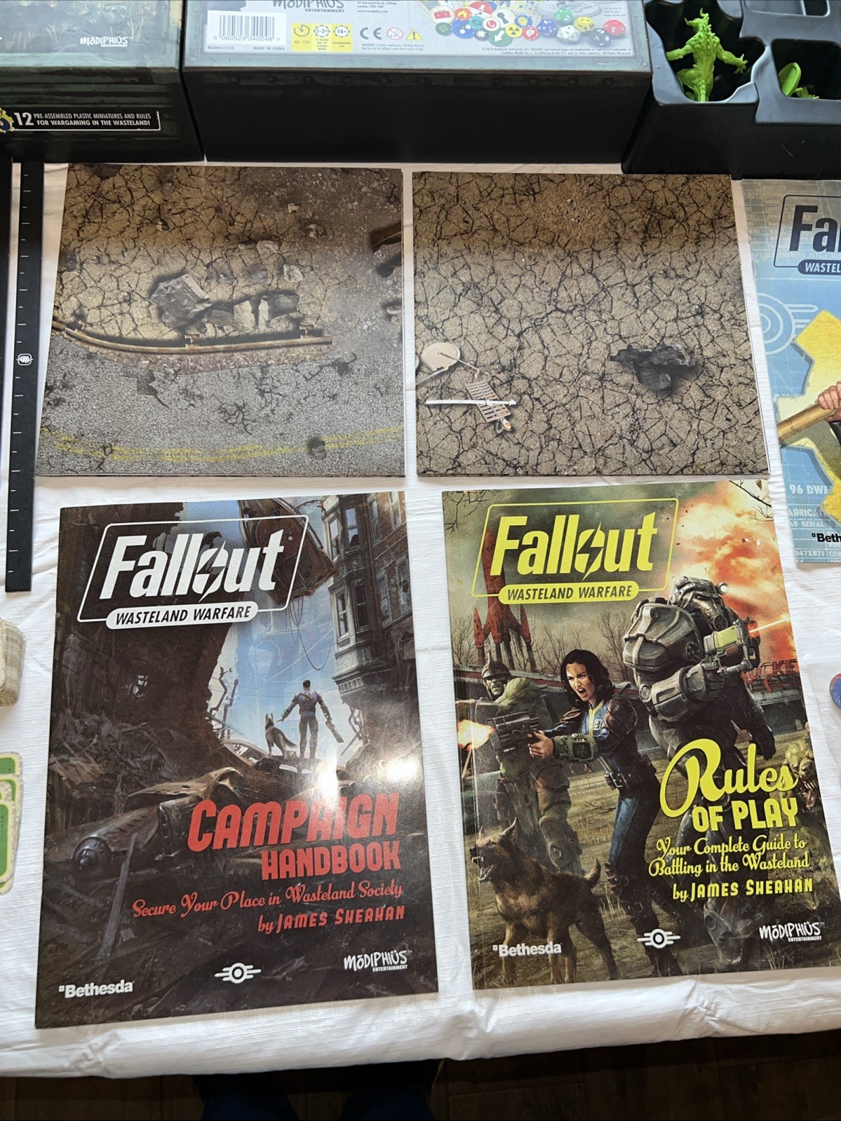 Fallout Wasteland Warfare Board Game 2018 Modiphius Player Starter Set MUHO51235