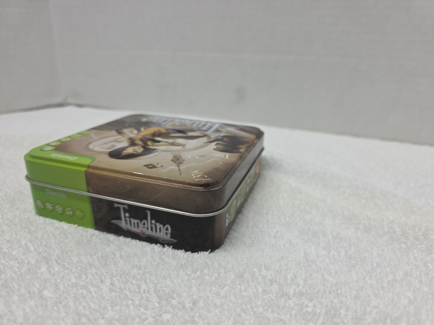 Asmodee Timeline Diversity Card Game in Original Tin 100% Compete w Instructions