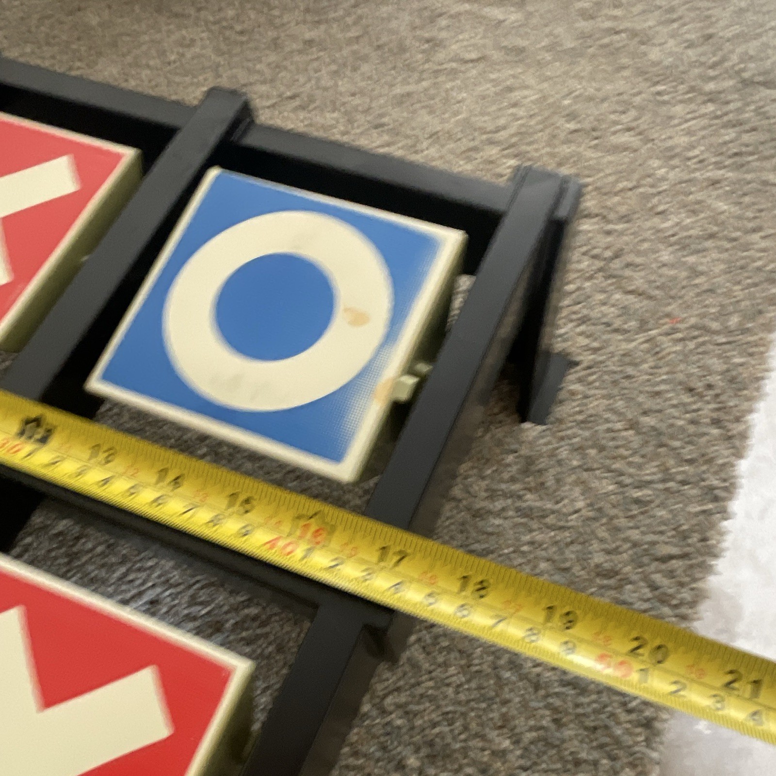 Ideal Toss Across Vintage Tic-Tac-Toe Game 2 Players Ages 6+ 1969 MPN 2112-1