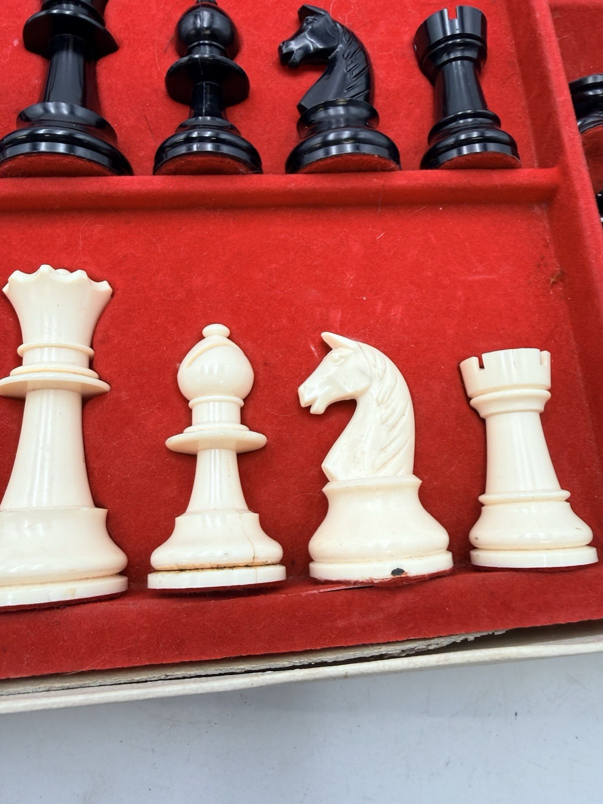Vtg Deluxe Chess Set 1968 Selchow & Righter Complete In Box SelRight Felt Bottom