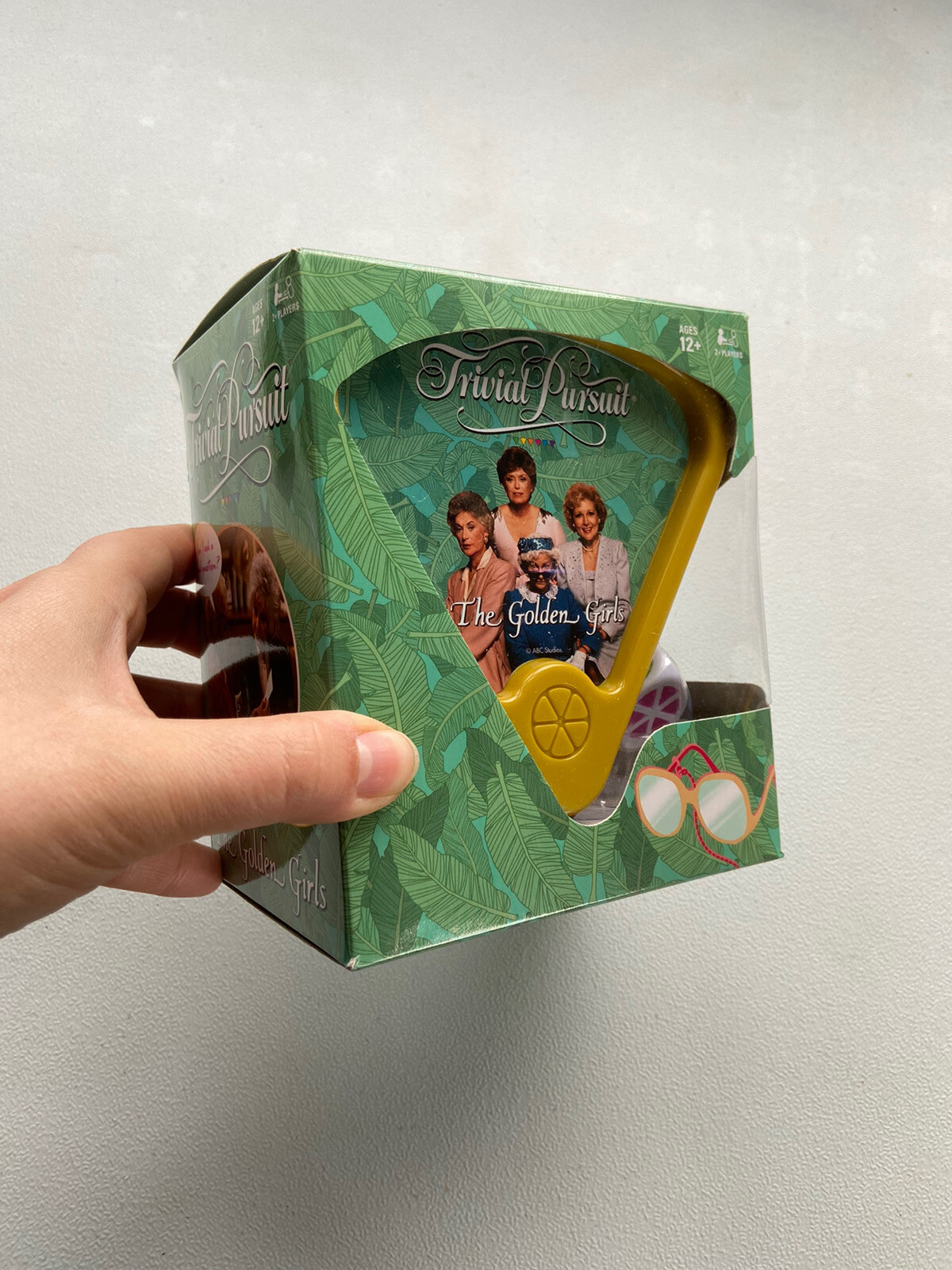The Golden Girls TRIVIAL PURSUIT® 2018 12+ 2+ Players 60+ minutes
