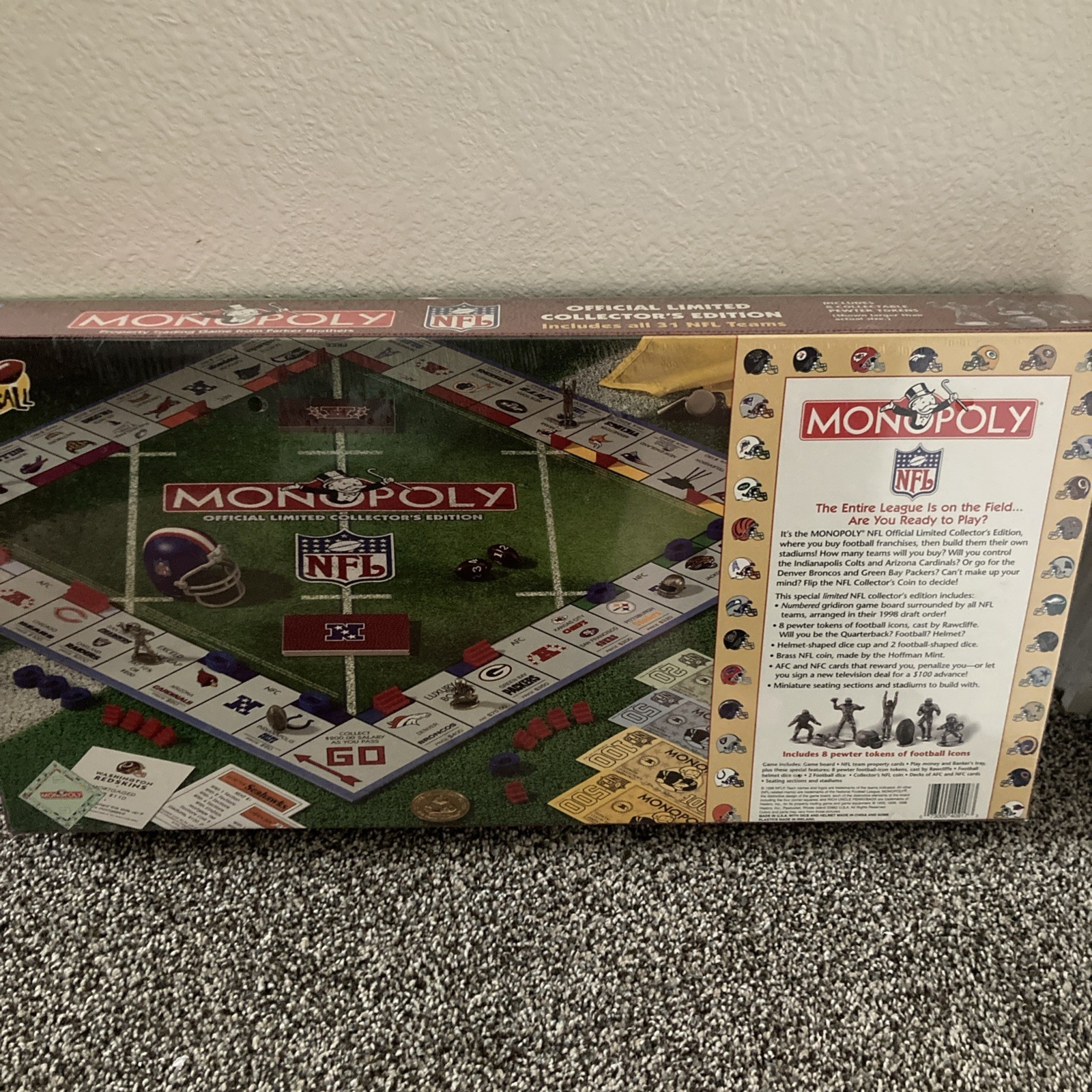 Monopoly NFL Football Official Limited Collector’s Edition 1998 Sealed Unopened