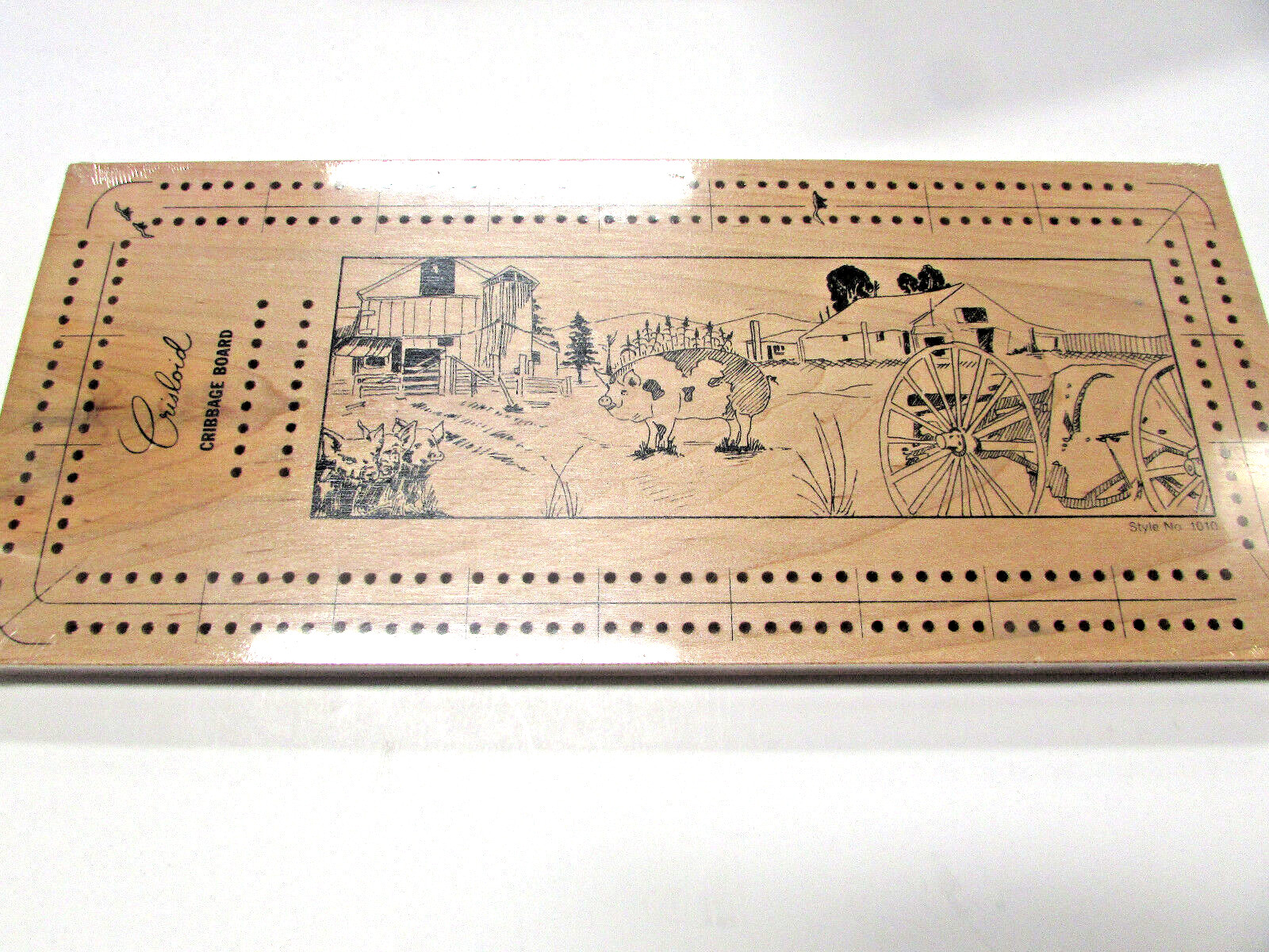 New Vintage Crisloid Cribbage Board Style No. 1010 Pig Design – Rare