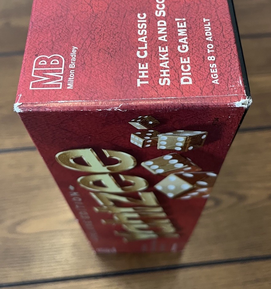 1997 Milton Bradley Yahtzee Deluxe Edition Complete Gold Fleck Dice Felt Tray