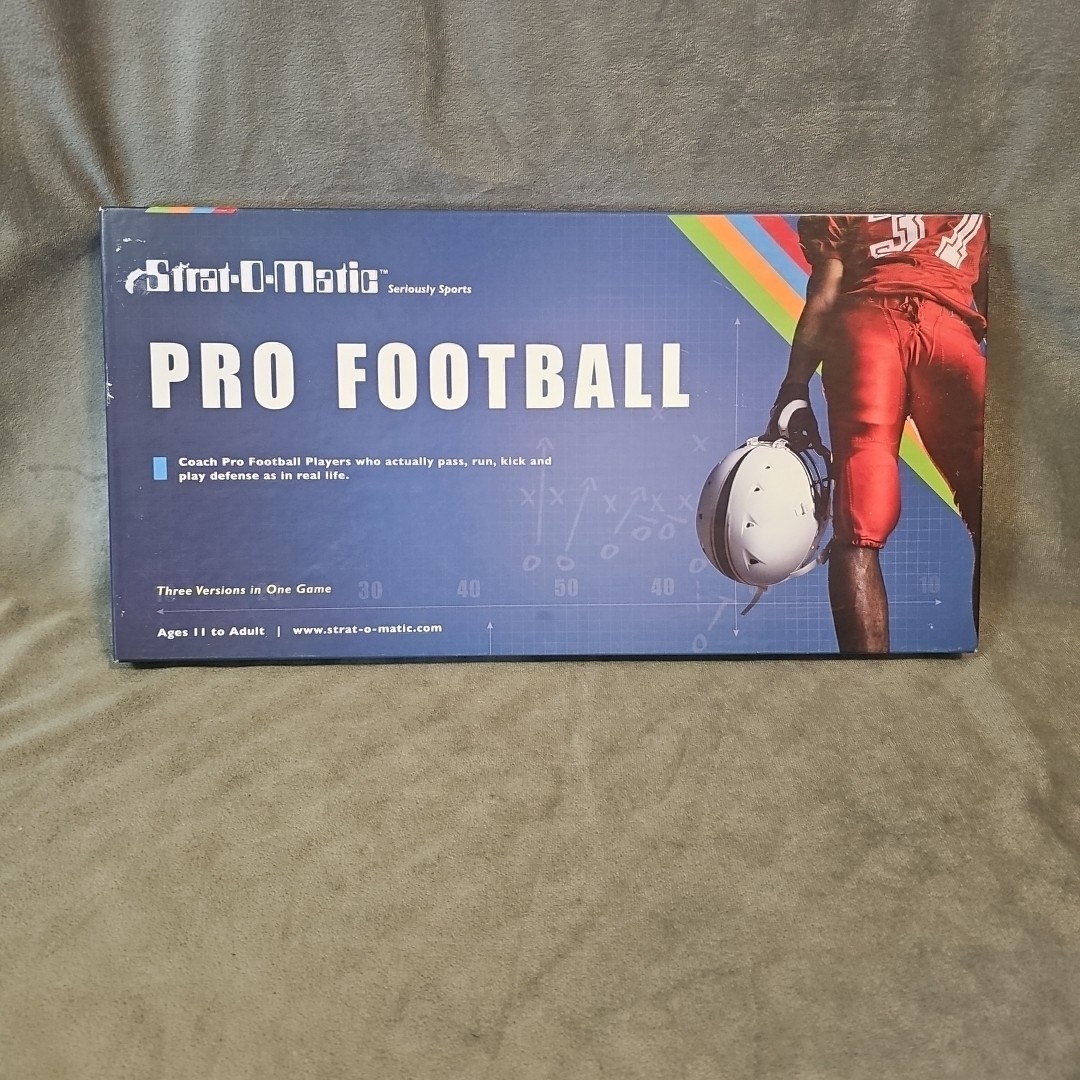 2011 Strat-O-Matic Pro Football Board Game Starter Selector – Includes 5 Teams