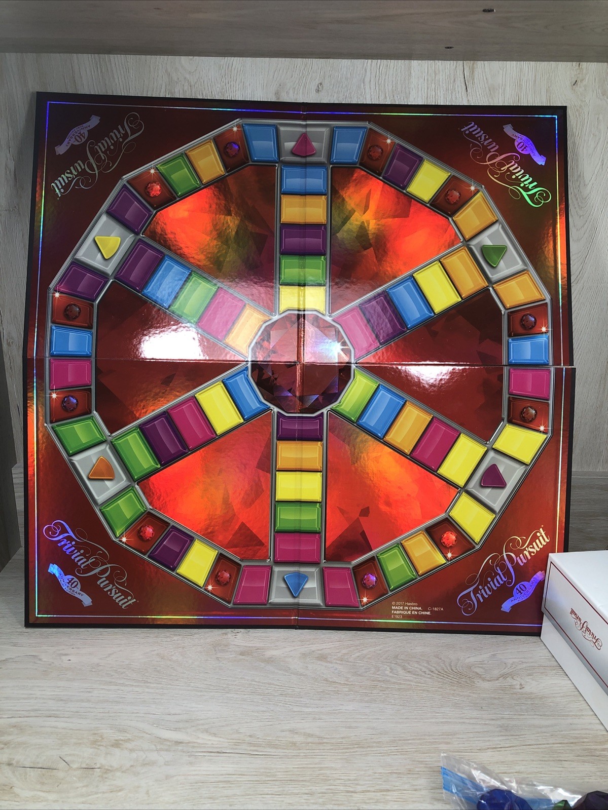 TRIVIAL PURSUIT 40th ANNIVERSARY Ruby Edition Board Game Hasbro 2018 COMPLETE!