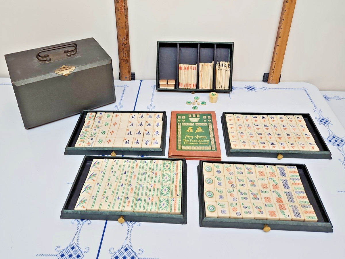 MAHJONG SET. With Beautiful Bone and Bamboo Tiles in Ornate Case W/Book Antique