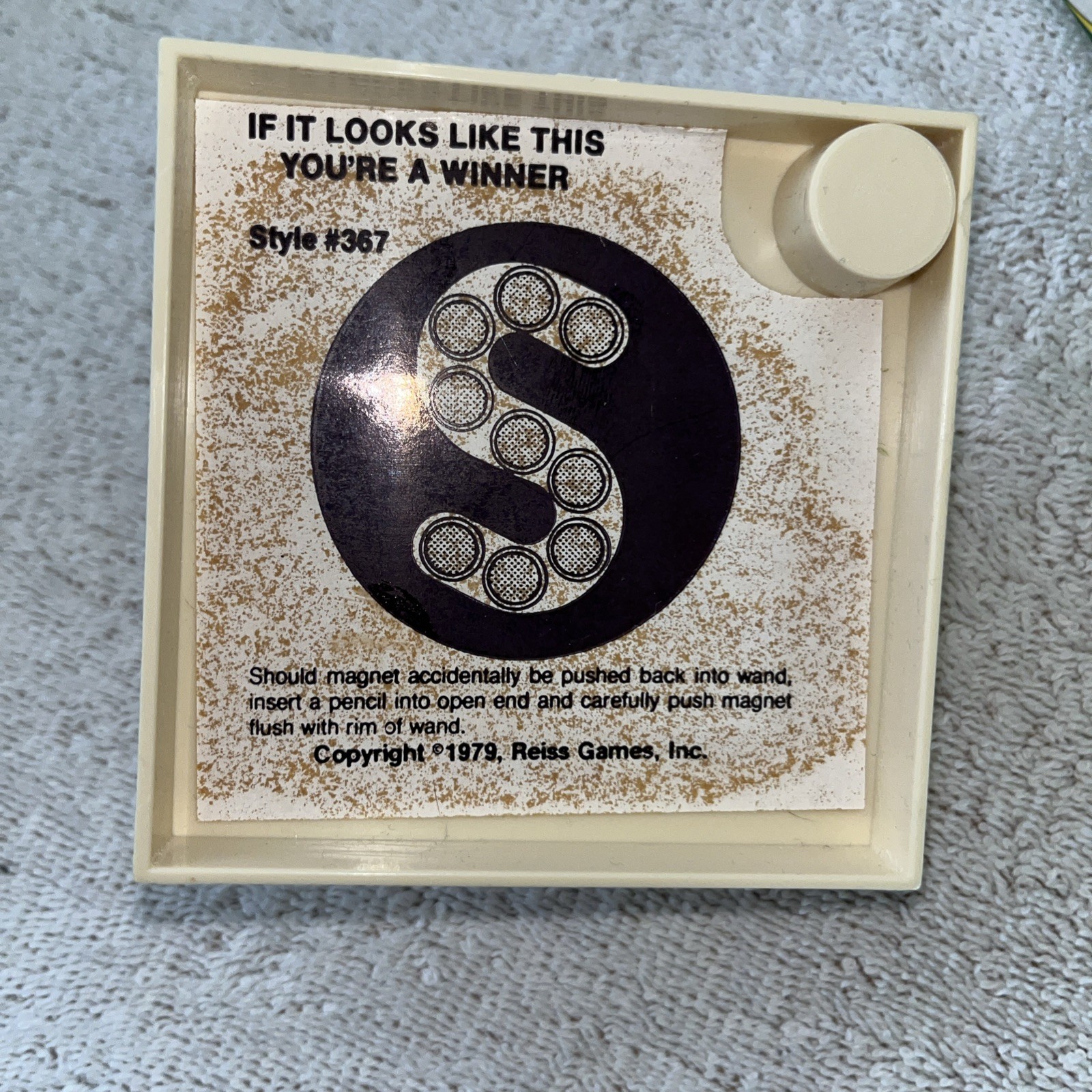 The “S” Magnetic Puzzle-Up Game #367 Puzzle Reiss Marble Vintage 1970s