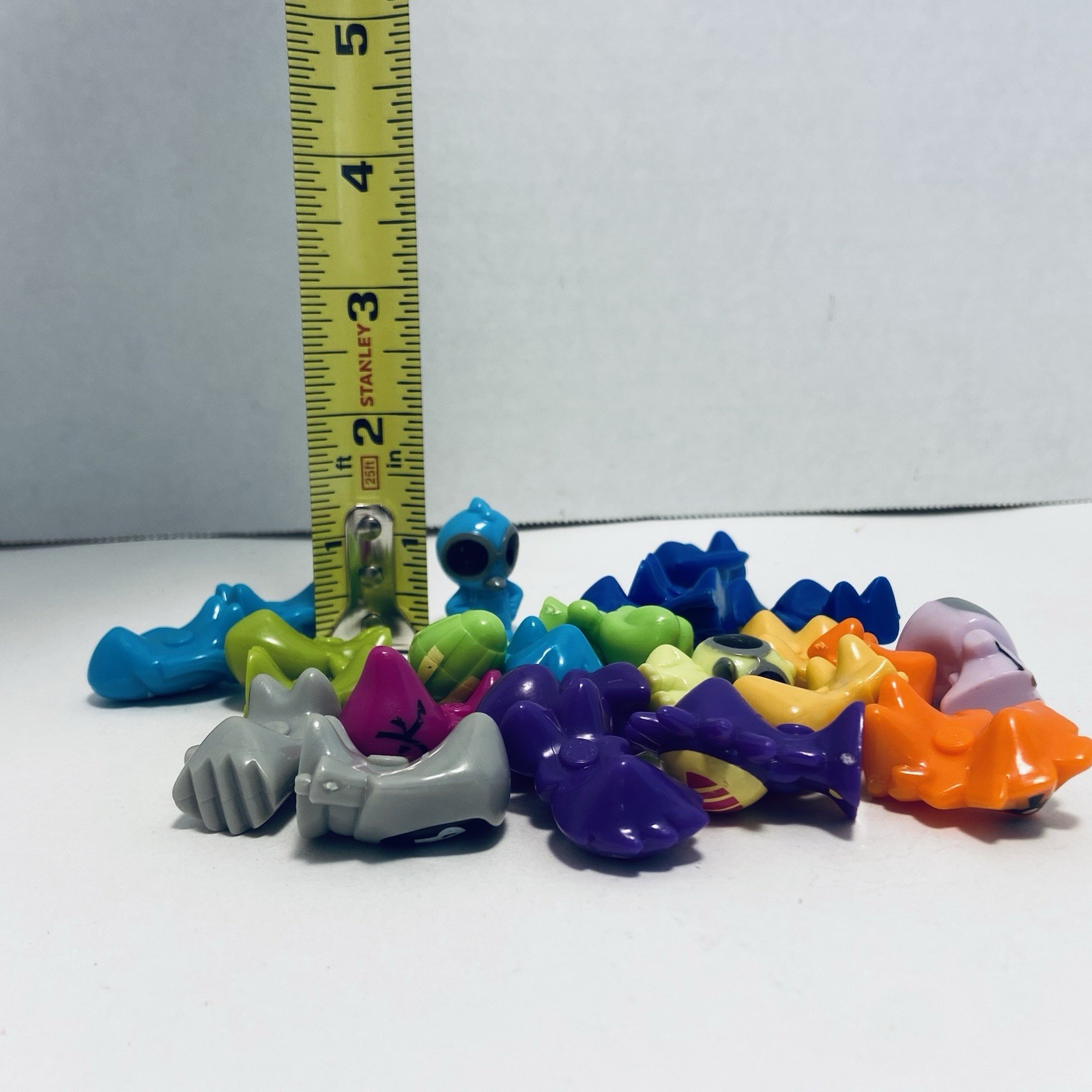 Gogos Crazy Bones Lot of 24 figures Mini Toy pieces